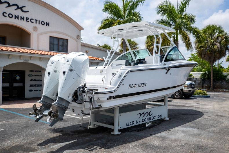 New 2022 Blackfin 252DC #H184 image 11