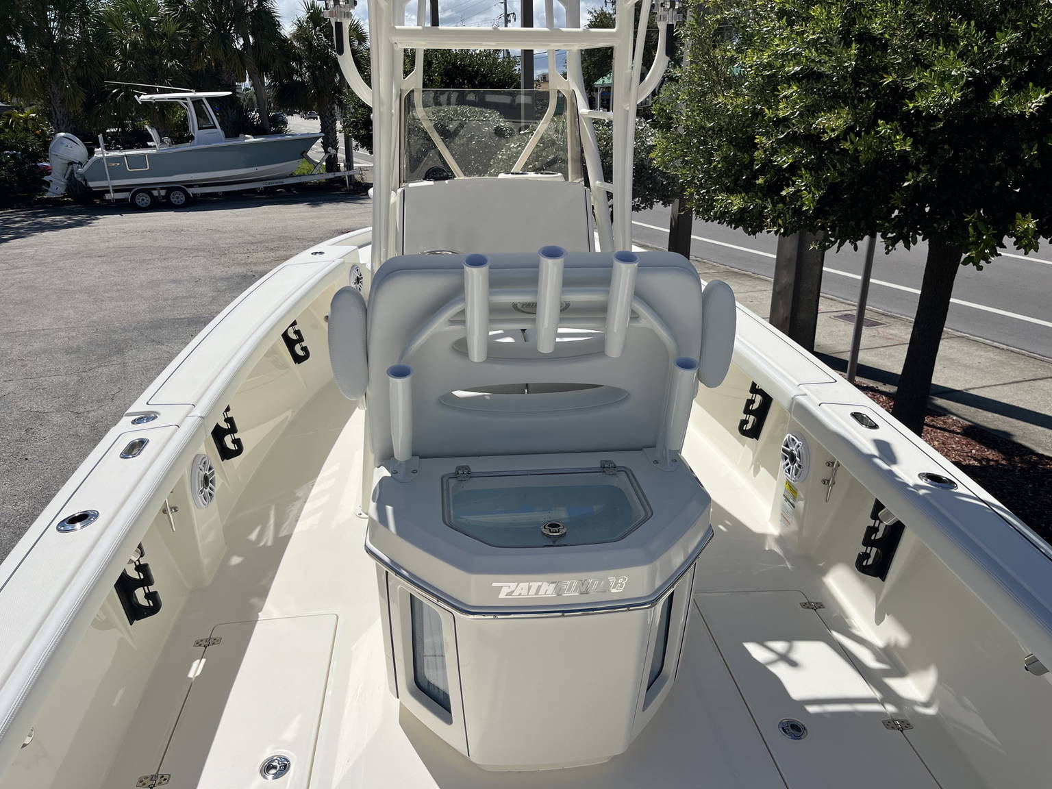 Alternative image of Pathfinder 2400 Open in Vero Beach, FL