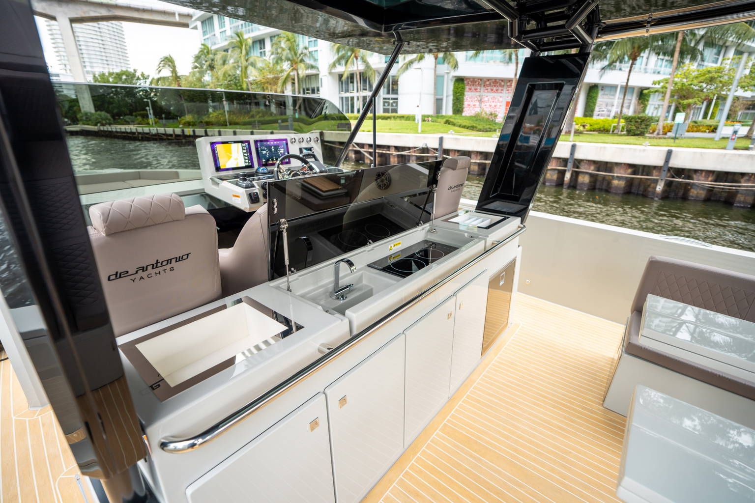 New 2025 De Antonio Yachts D42 Open #Y421 image 18