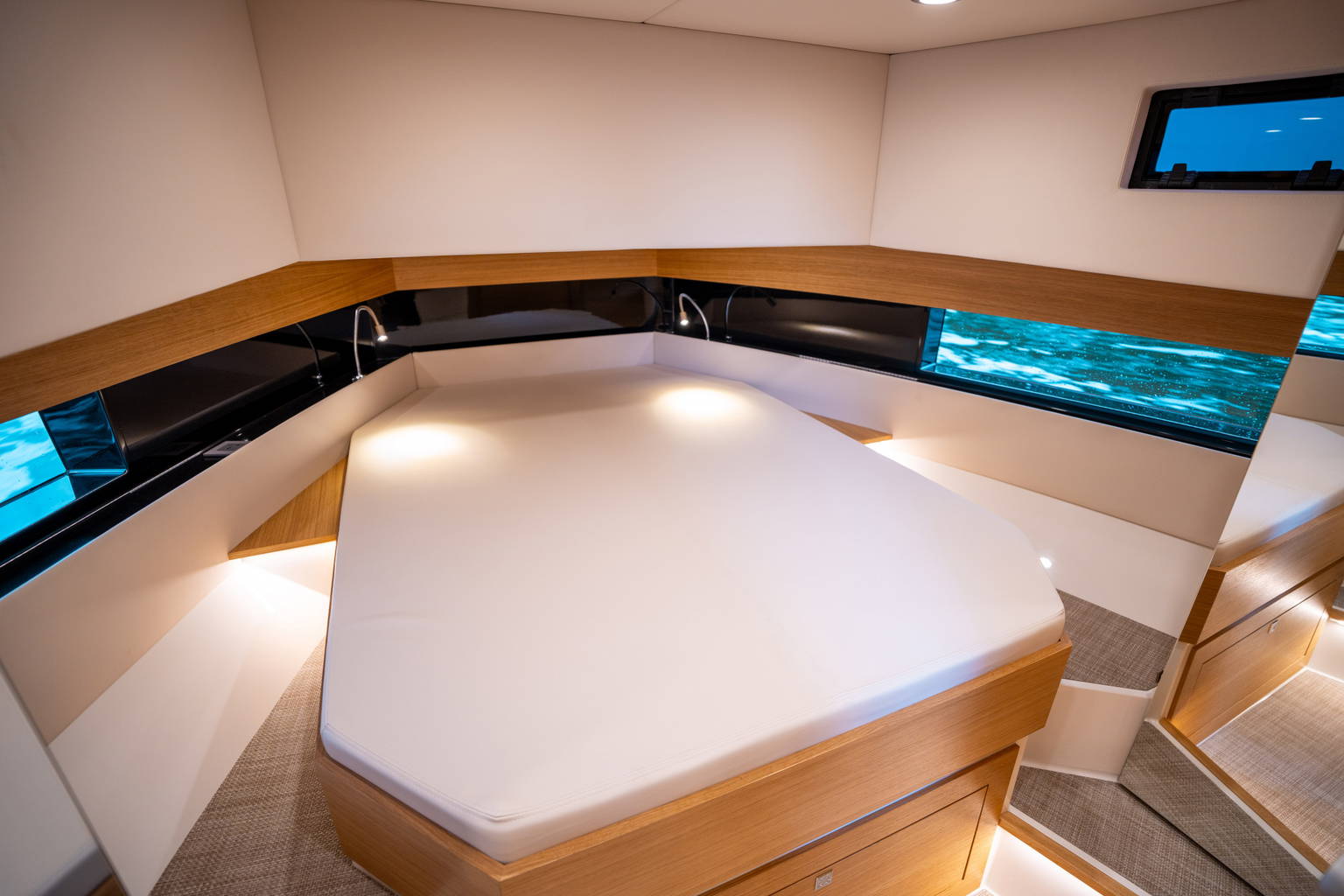 New 2025 De Antonio Yachts D42 Open #Y421 image 36