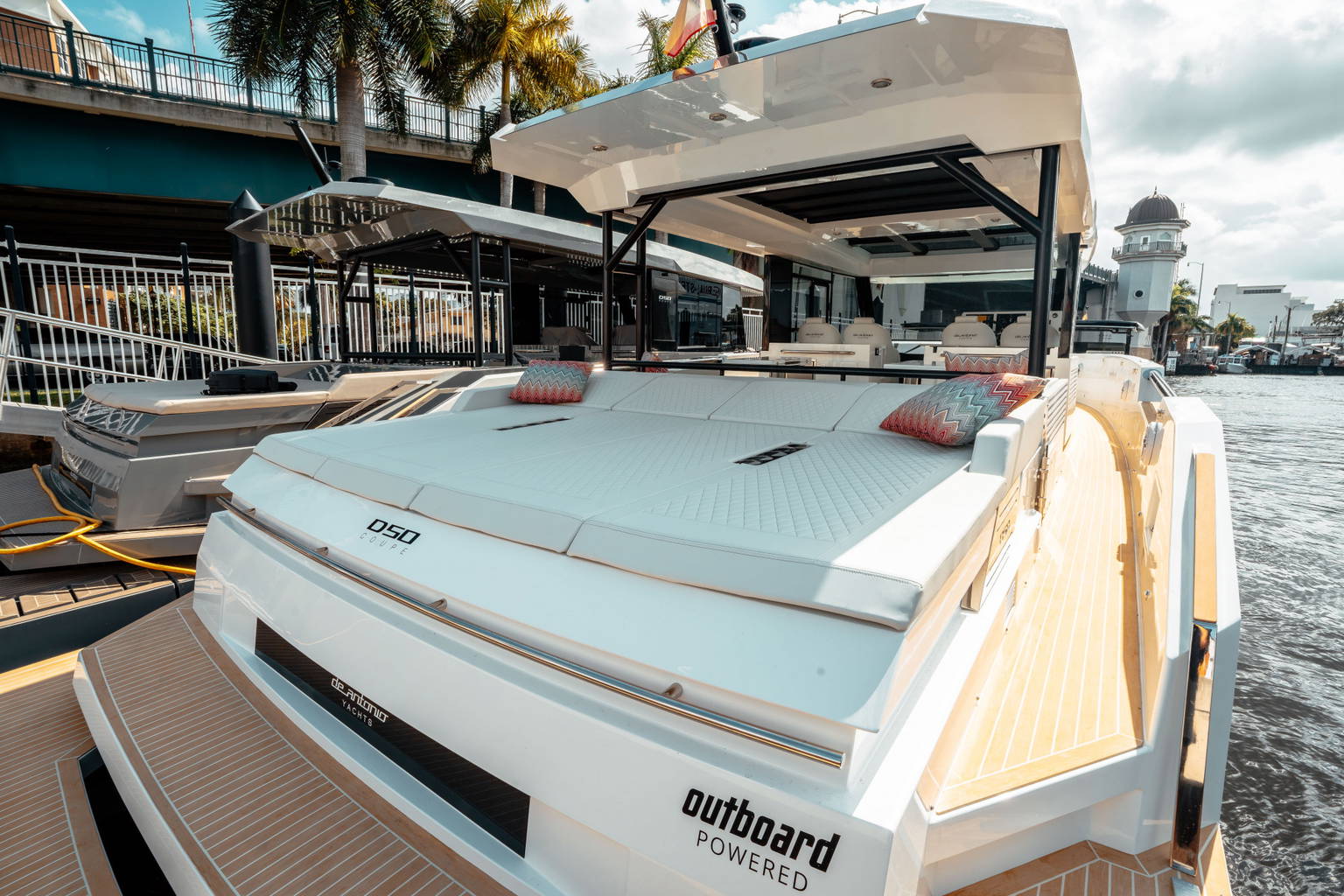 New 2025 De Antonio Yachts D50 Coupe #Y500 image 9