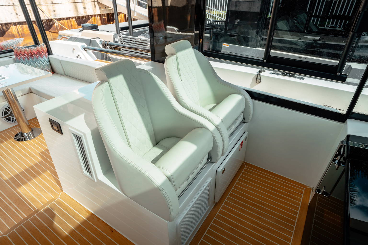 New 2025 De Antonio Yachts D50 Coupe #Y500 image 24
