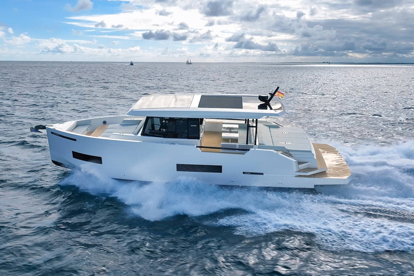 New 2025 De Antonio Yachts D50 Coupe #Y500 image 1