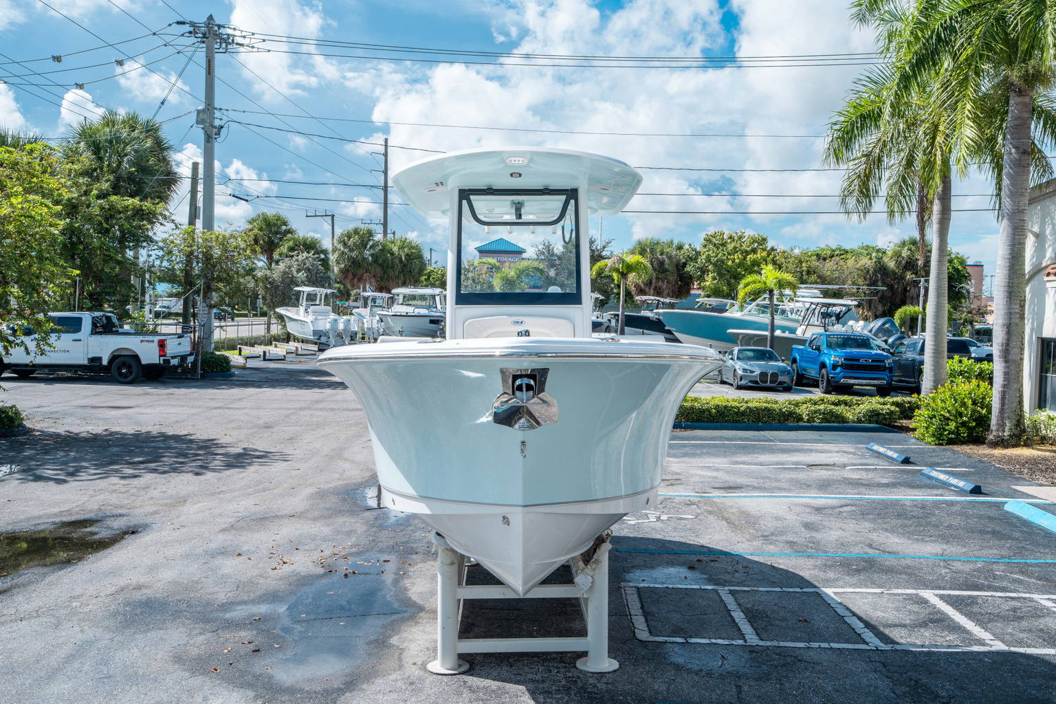 Alternative image of Sea Hunt Ultra 245 SE in Stuart, FL