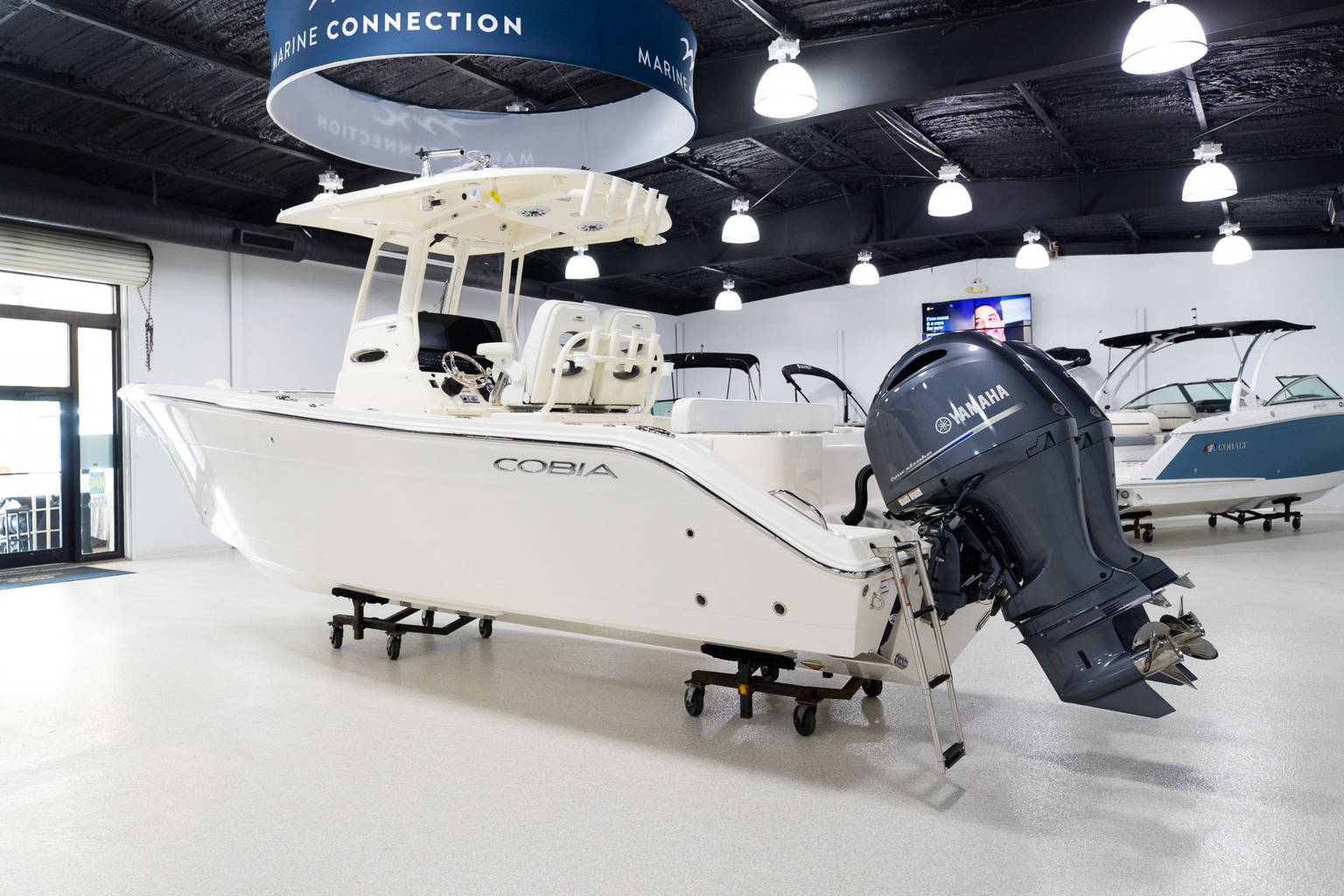 New 2023 Cobia 262 CC #C008 image 2