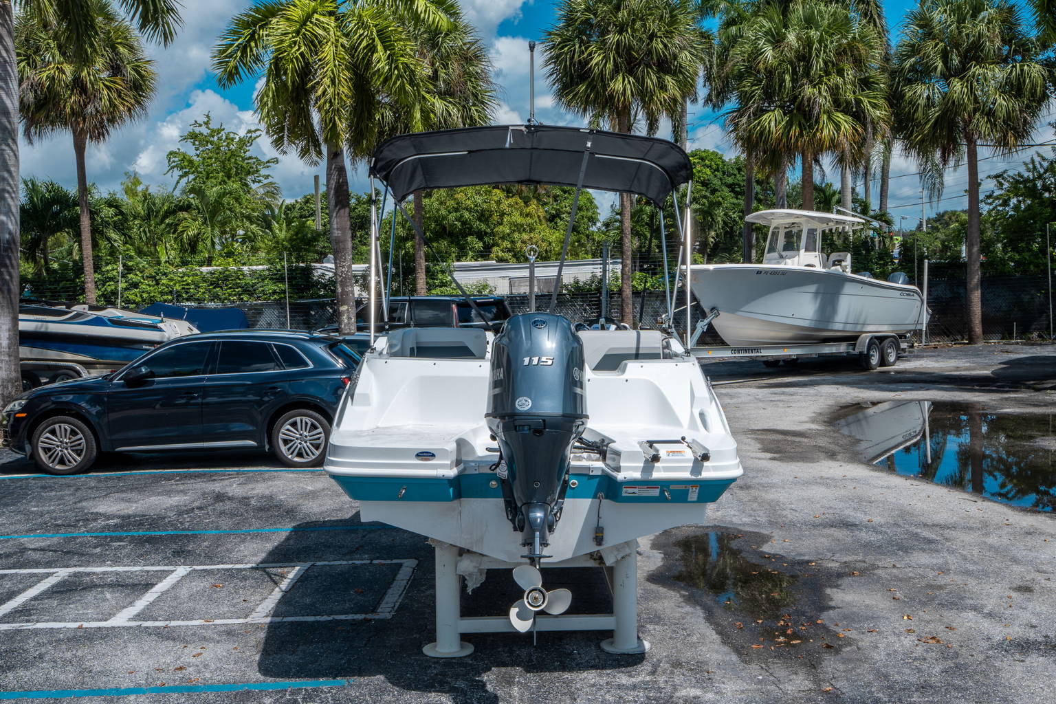 New 2026 Hurricane SunDeck Sport 185 OB #0653 image 3