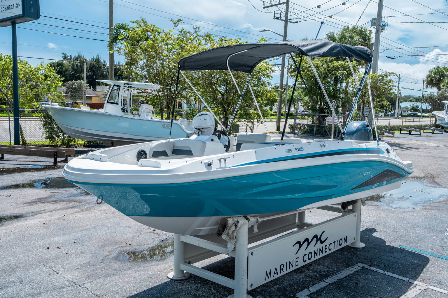 Alternative image of Hurricane SunDeck Sport 185 OB in West Palm Beach, FL