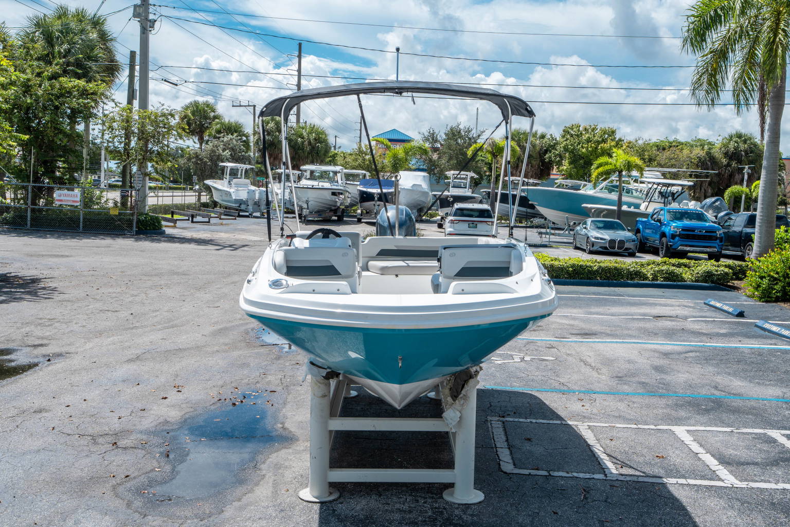 New 2026 Hurricane SunDeck Sport 185 OB #0653 image 7