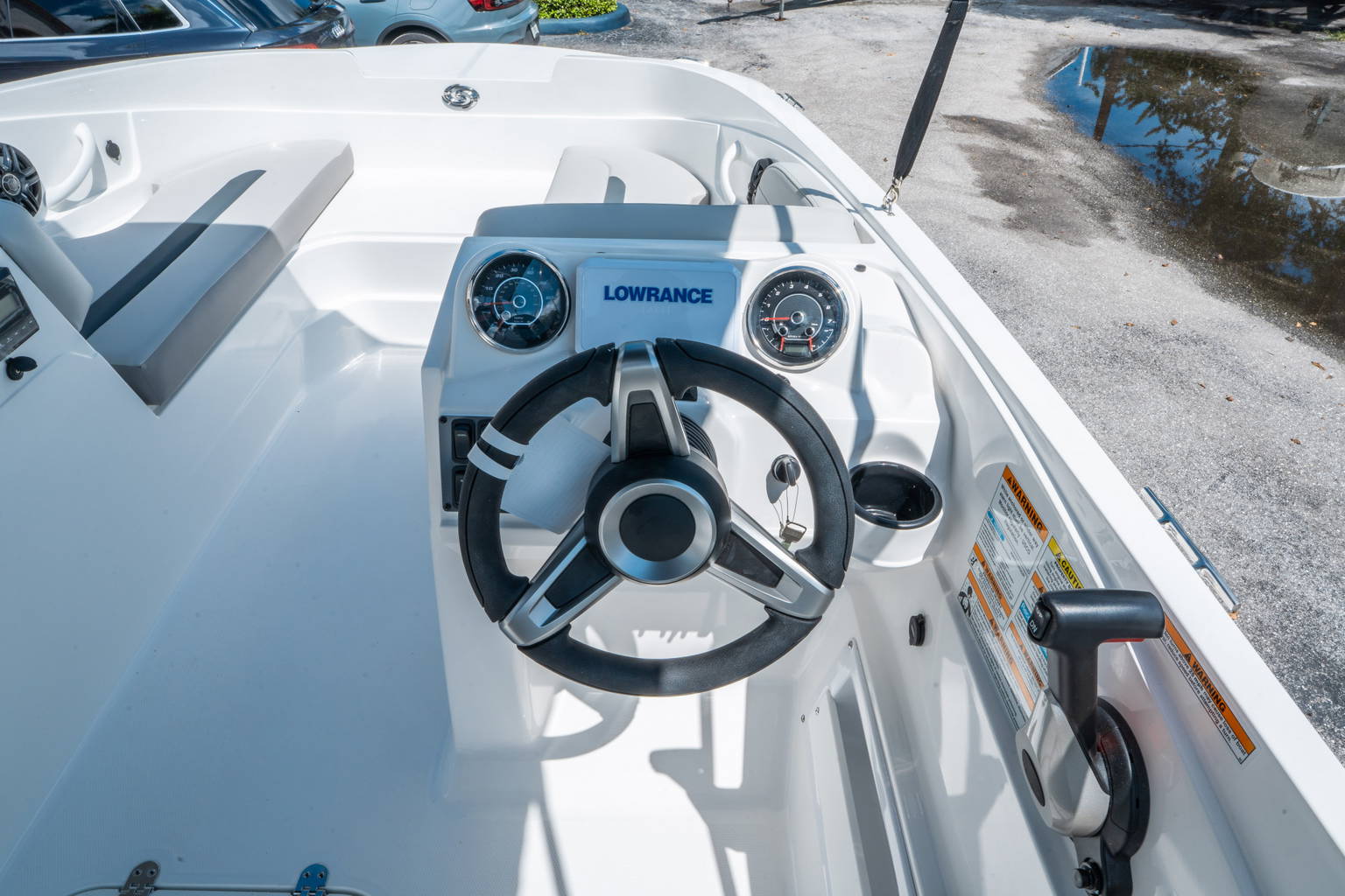 New 2026 Hurricane SunDeck Sport 185 OB #0653 image 16