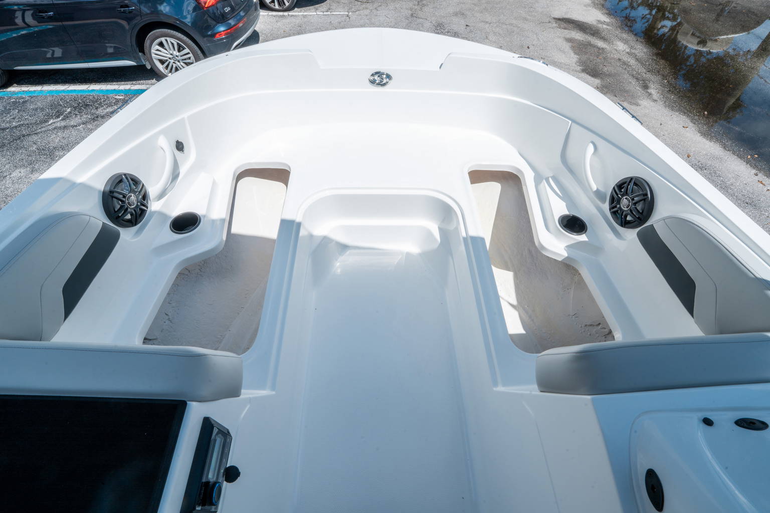 New 2026 Hurricane SunDeck Sport 185 OB #0653 image 19