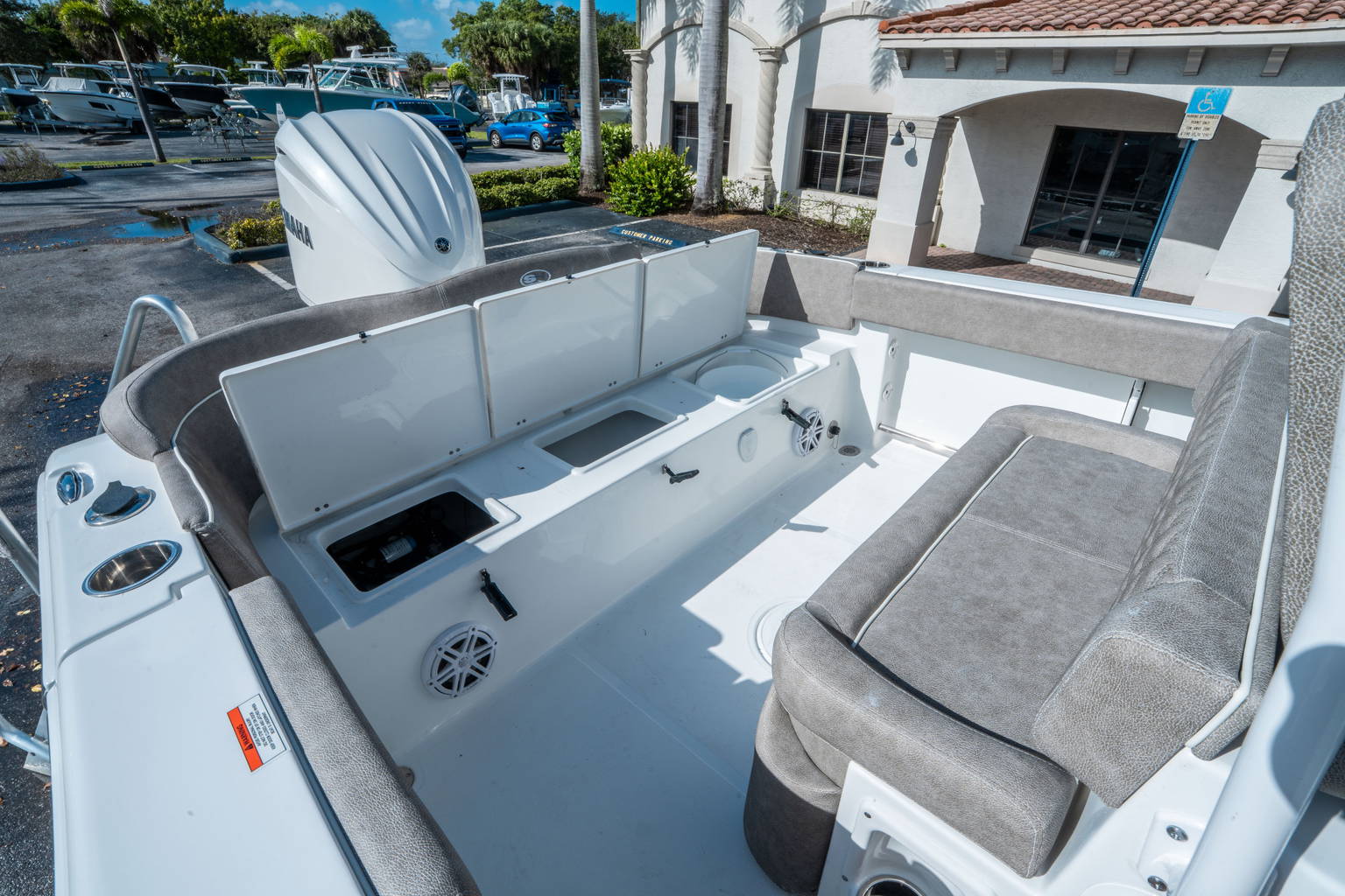 New 2026 Sea Hunt Ultra 245 SE #0186 image 12