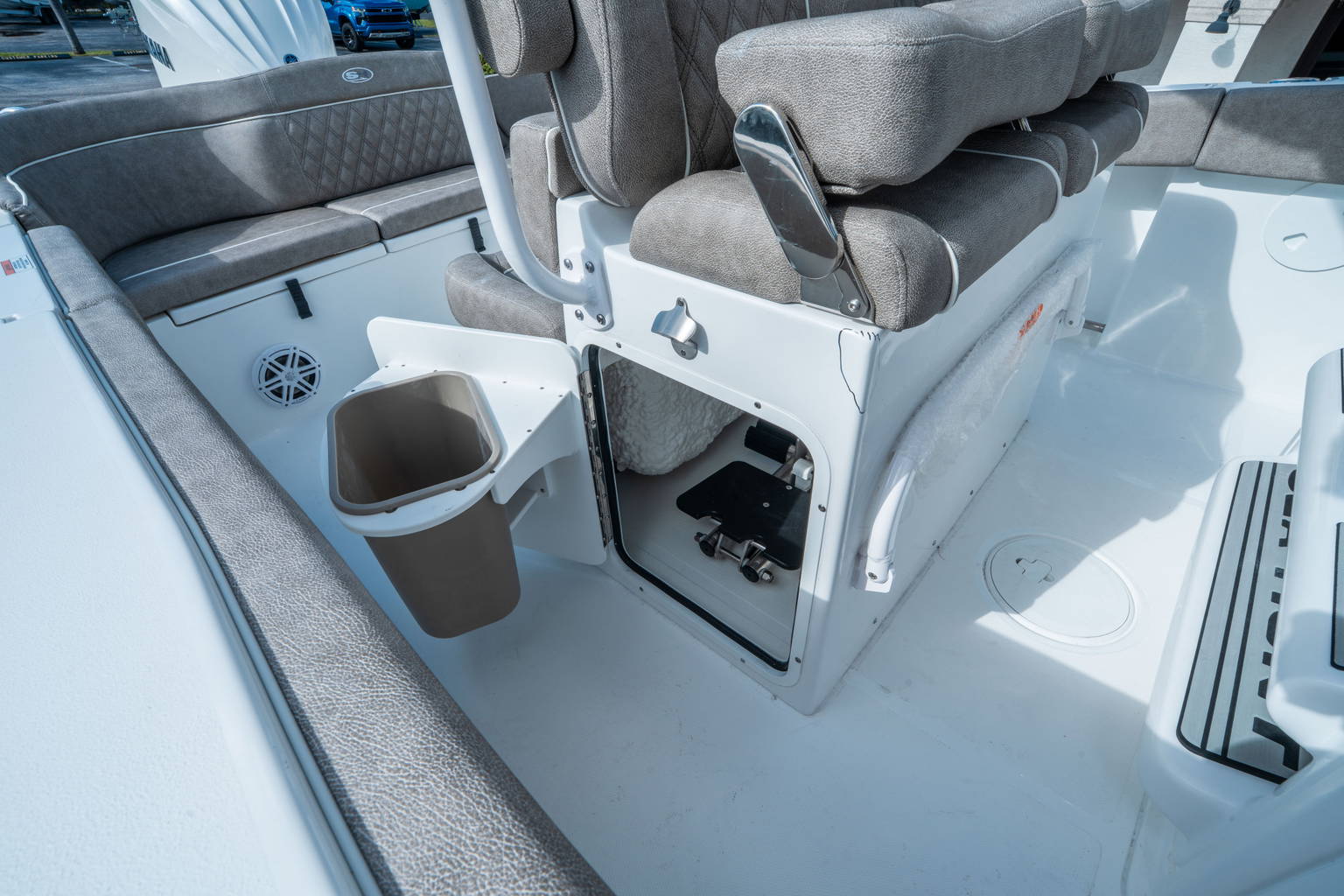New 2026 Sea Hunt Ultra 245 SE #0186 image 19