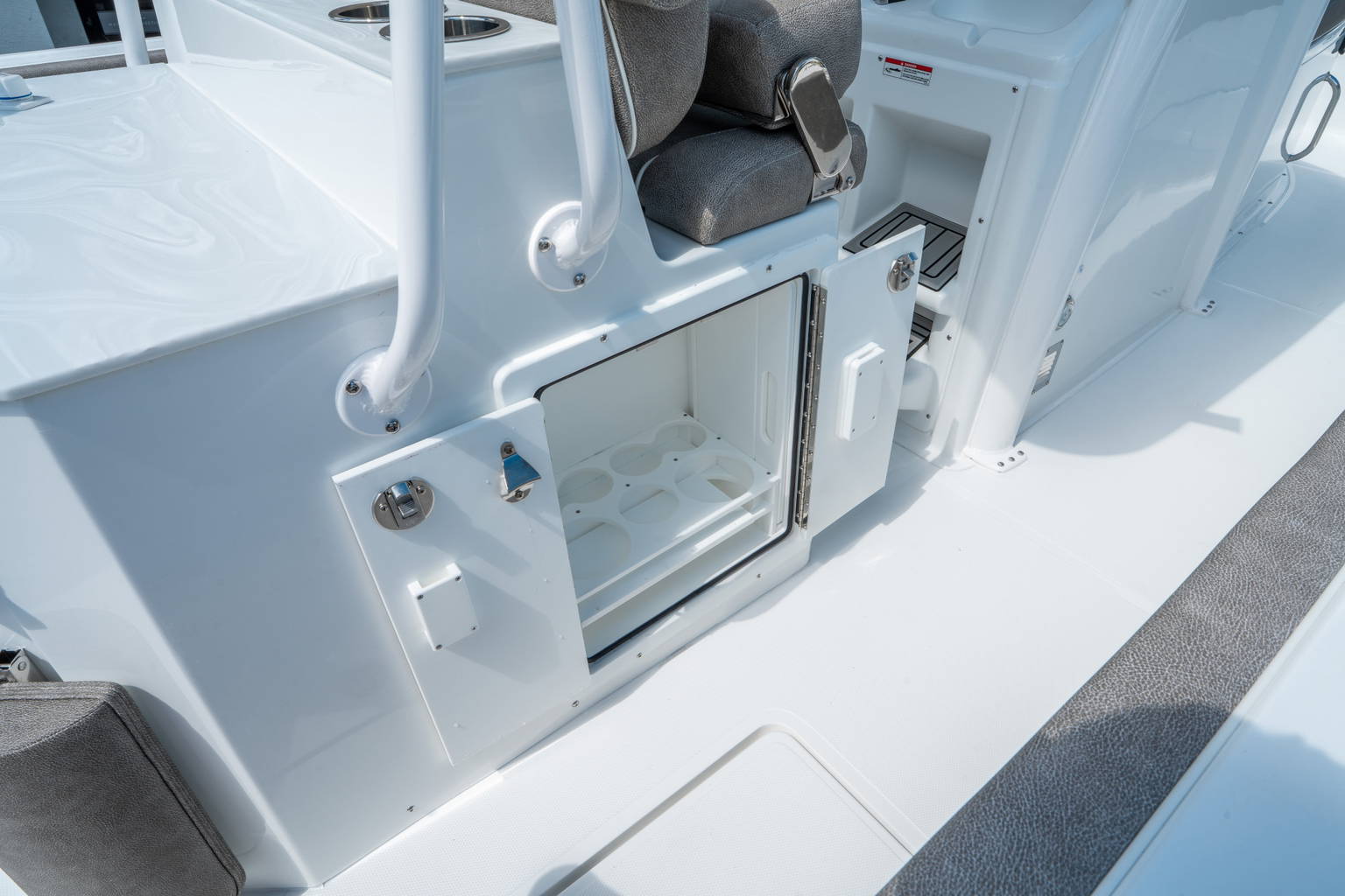 New 2026 Sea Hunt Ultra 275 CB #0002 image 16