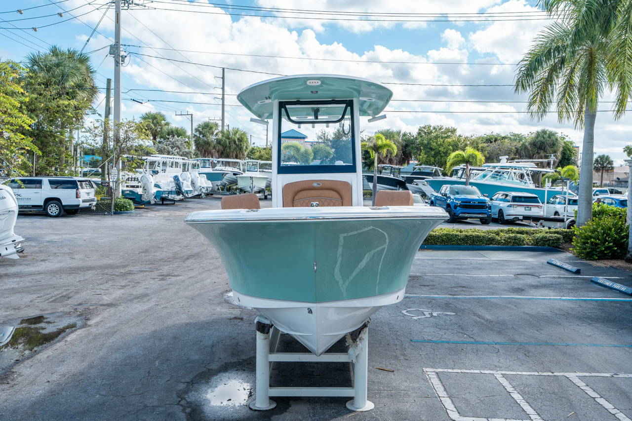 Alternative image of Sea Hunt Ultra 235 SE in West Palm Beach, FL