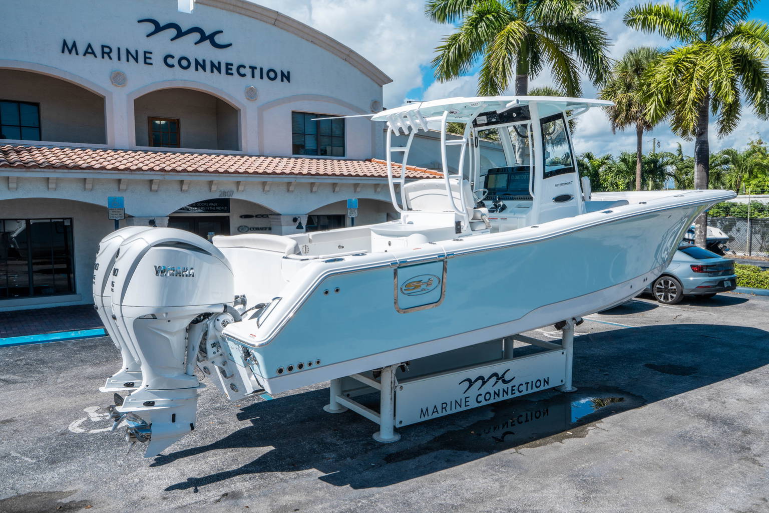 New 2026 Sea Hunt Ultra 305 CB #0002 image 2