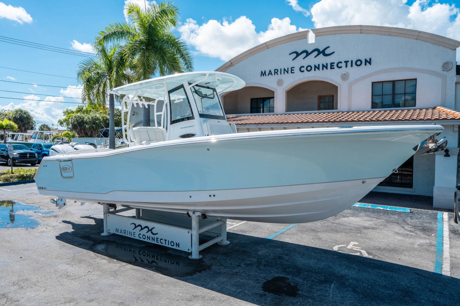 New 2026 Sea Hunt Ultra 305 CB #0002 image 8