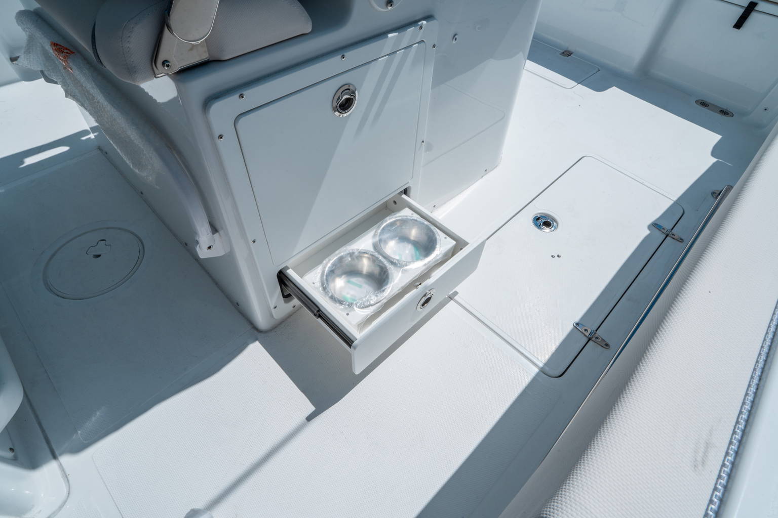 New 2026 Sea Hunt Ultra 305 CB #0002 image 18