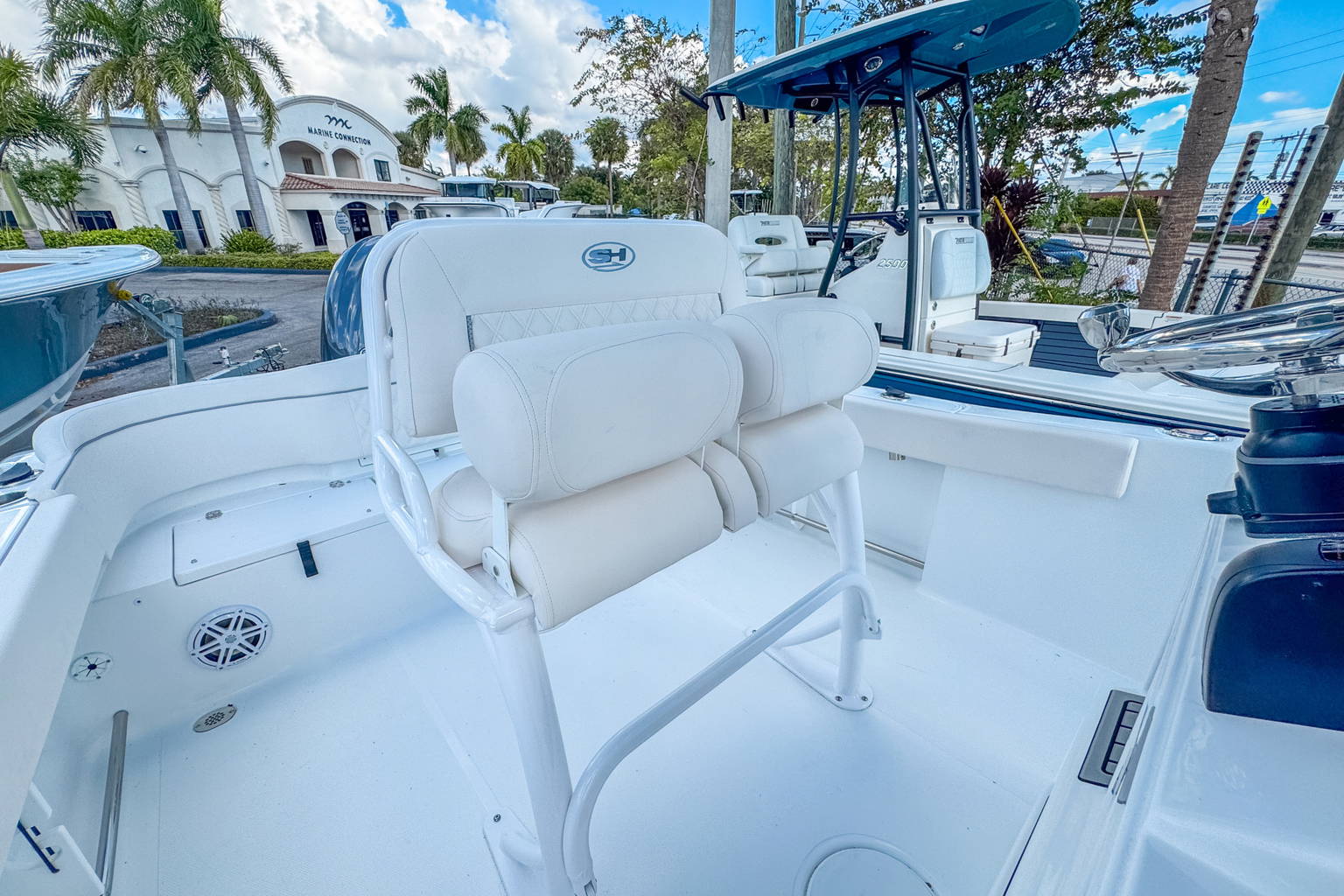 New 2026 Sea Hunt Ultra 229 #0408 image 9