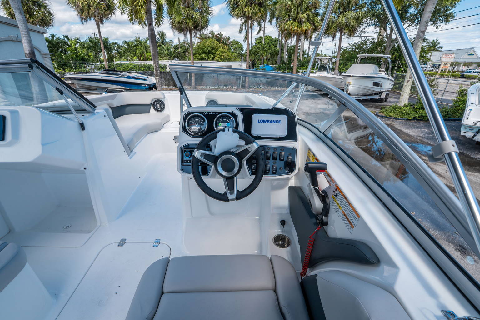 New 2026 Hurricane SunDeck 2050 OB #1007 image 13