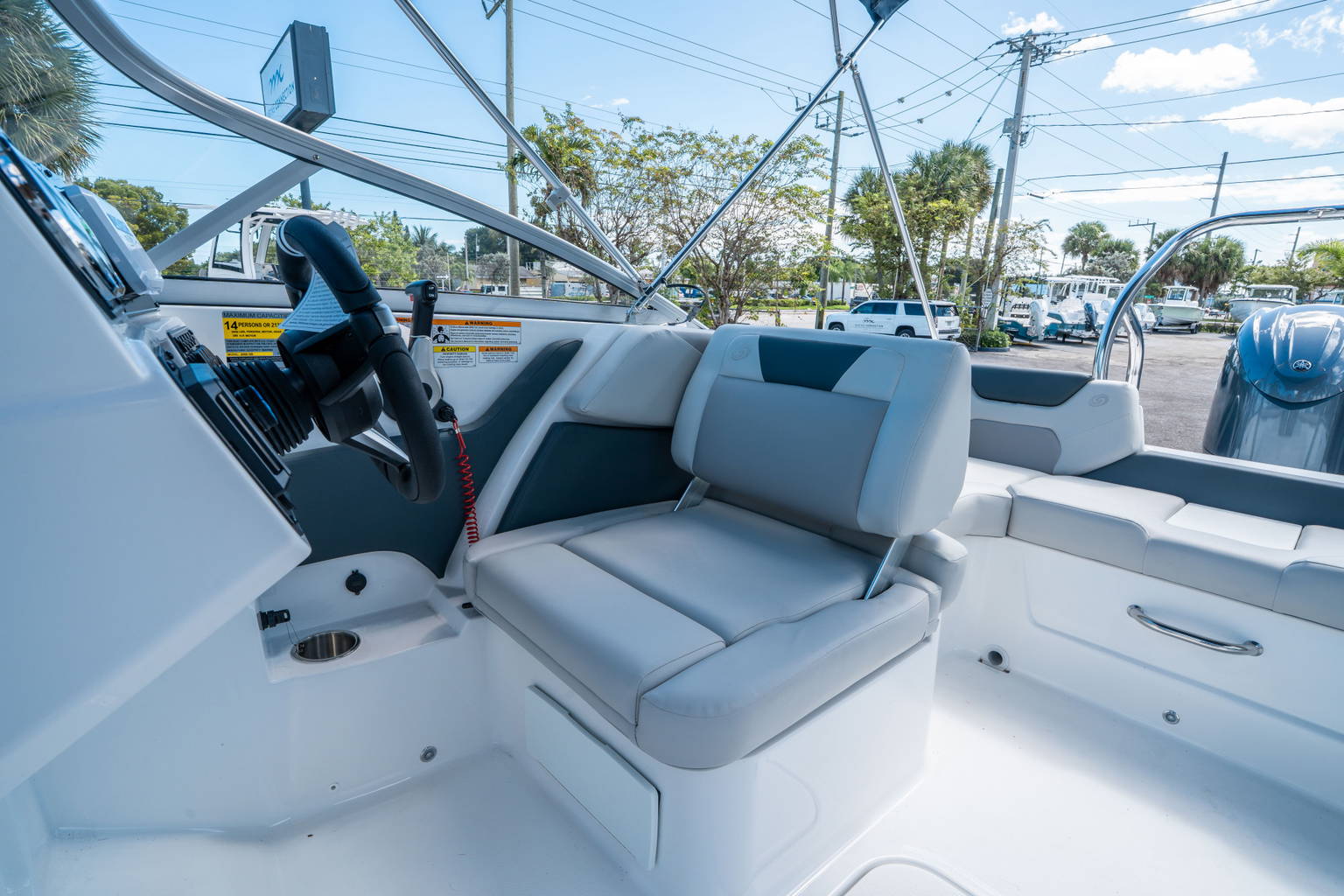 New 2026 Hurricane SunDeck 2050 OB #1007 image 14