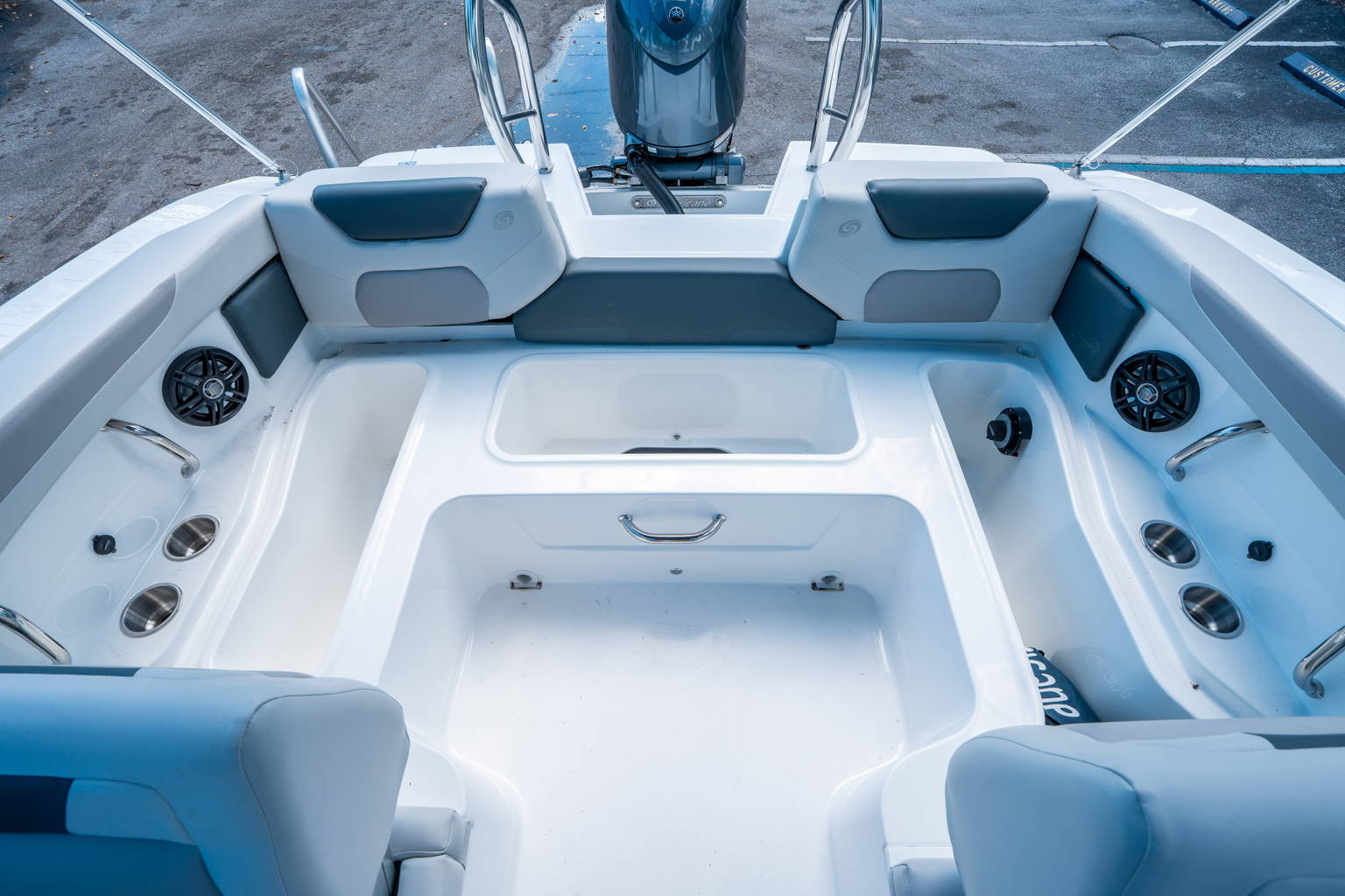 New 2026 Hurricane SunDeck 2050 OB #1007 image 21