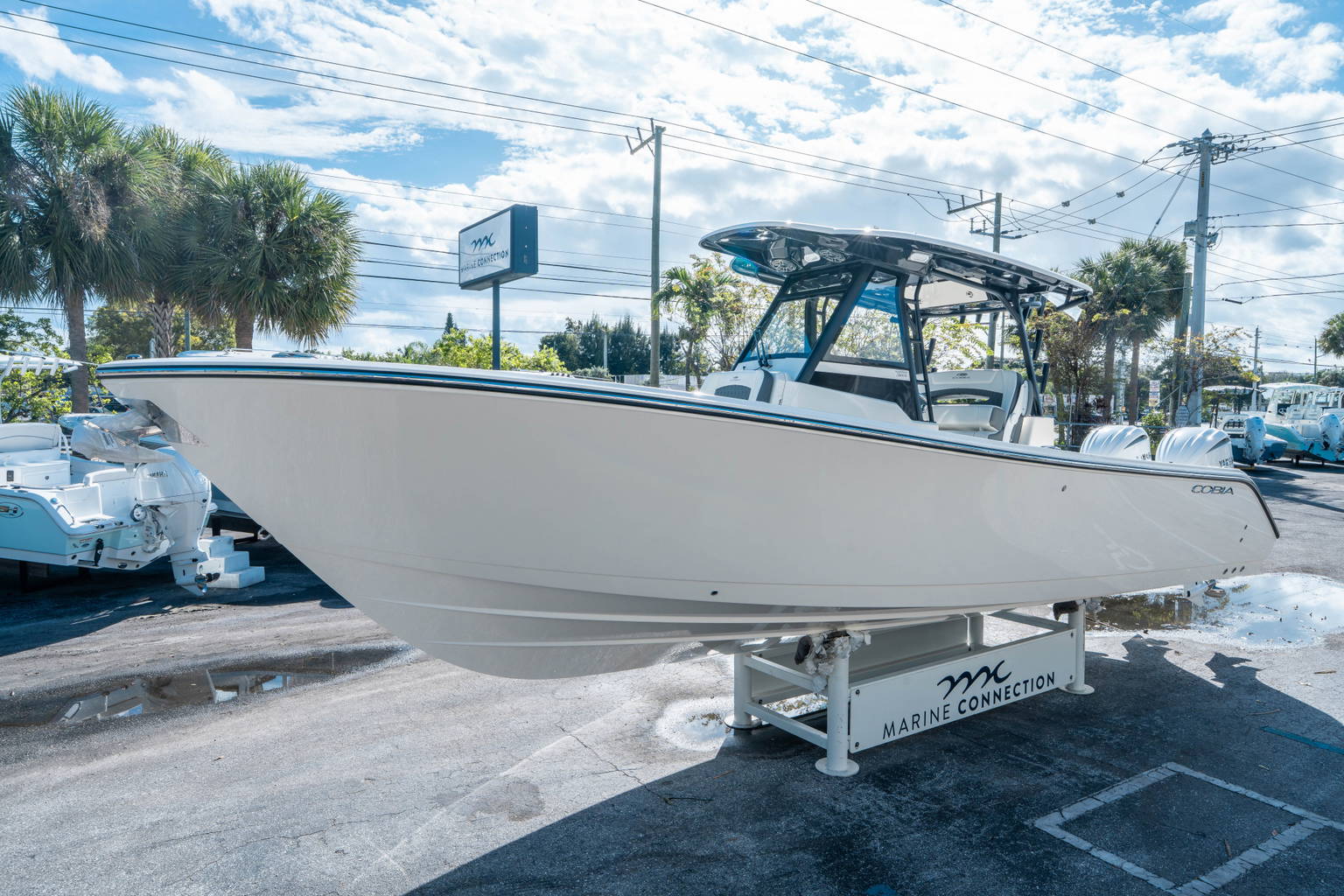 New 2026 Cobia 305 CC #L016 image 6