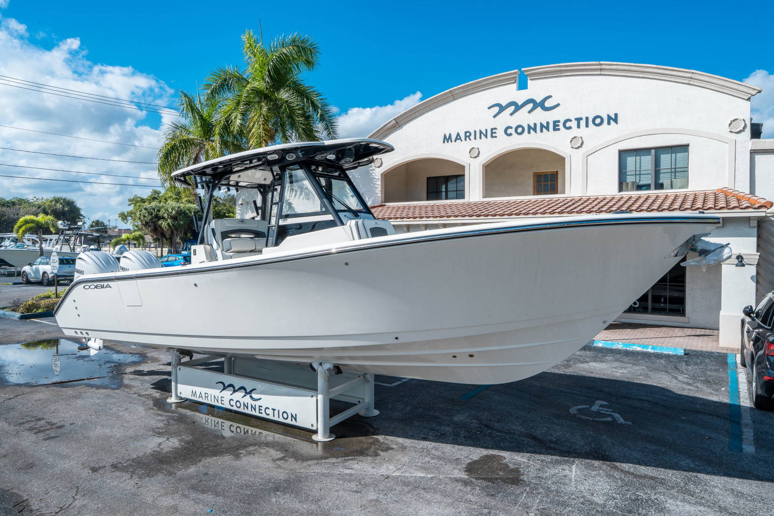 New 2026 Cobia 305 CC #L016 image 8