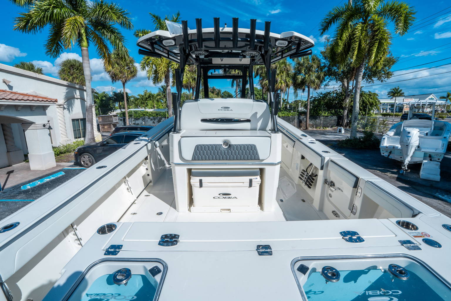 New 2026 Cobia 305 CC #L016 image 9