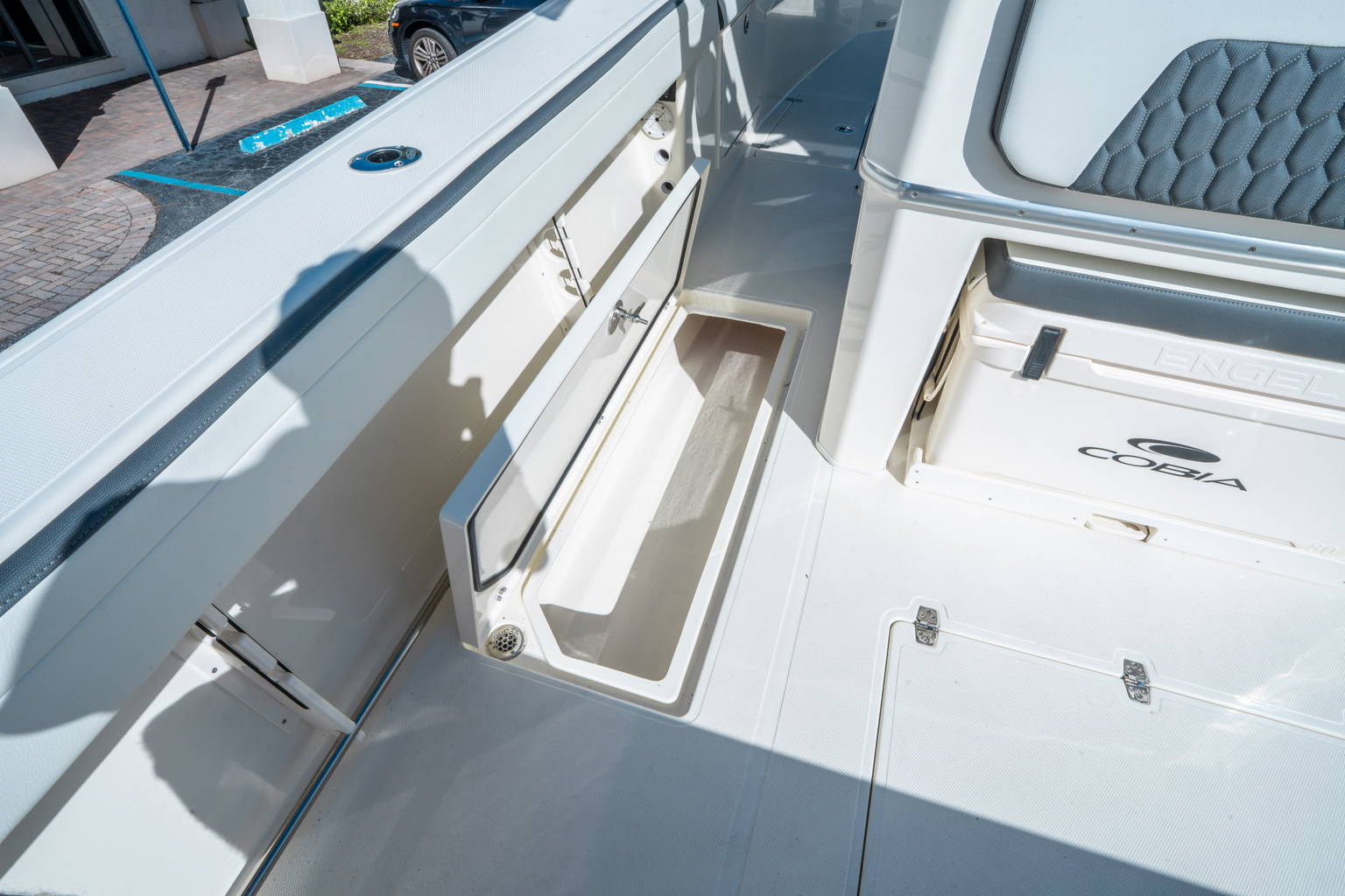 New 2026 Cobia 305 CC #L016 image 15