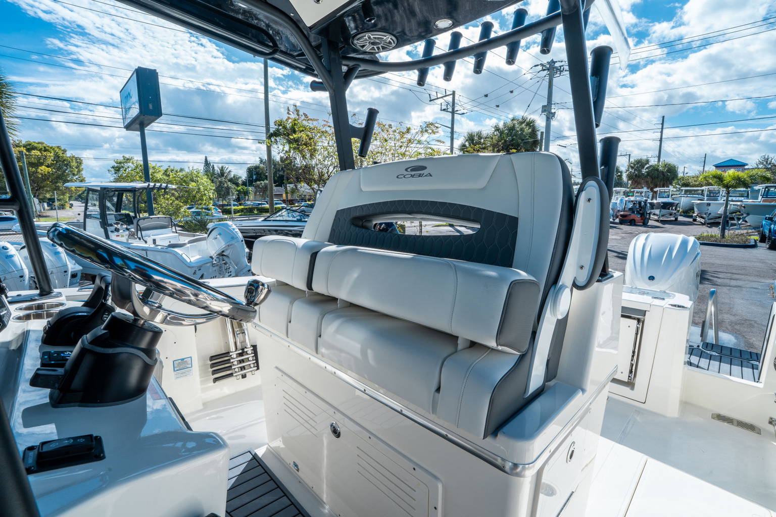 New 2026 Cobia 305 CC #L016 image 19