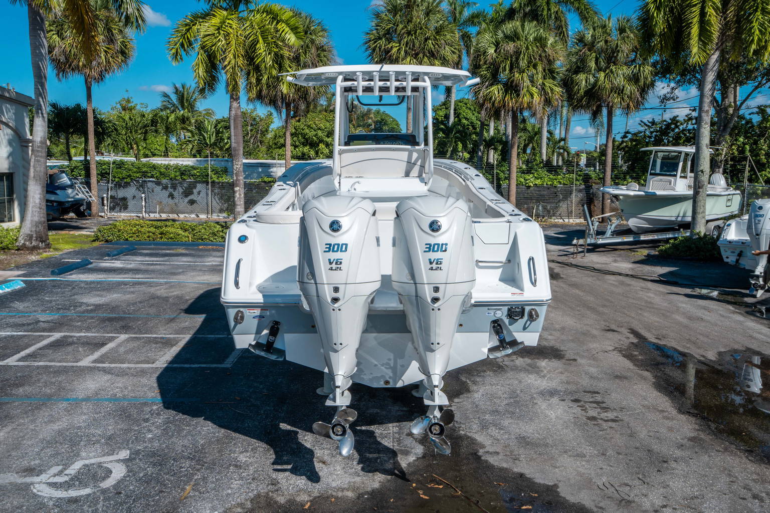 New 2026 Sea Hunt Ultra 305 CB #0008 image 3