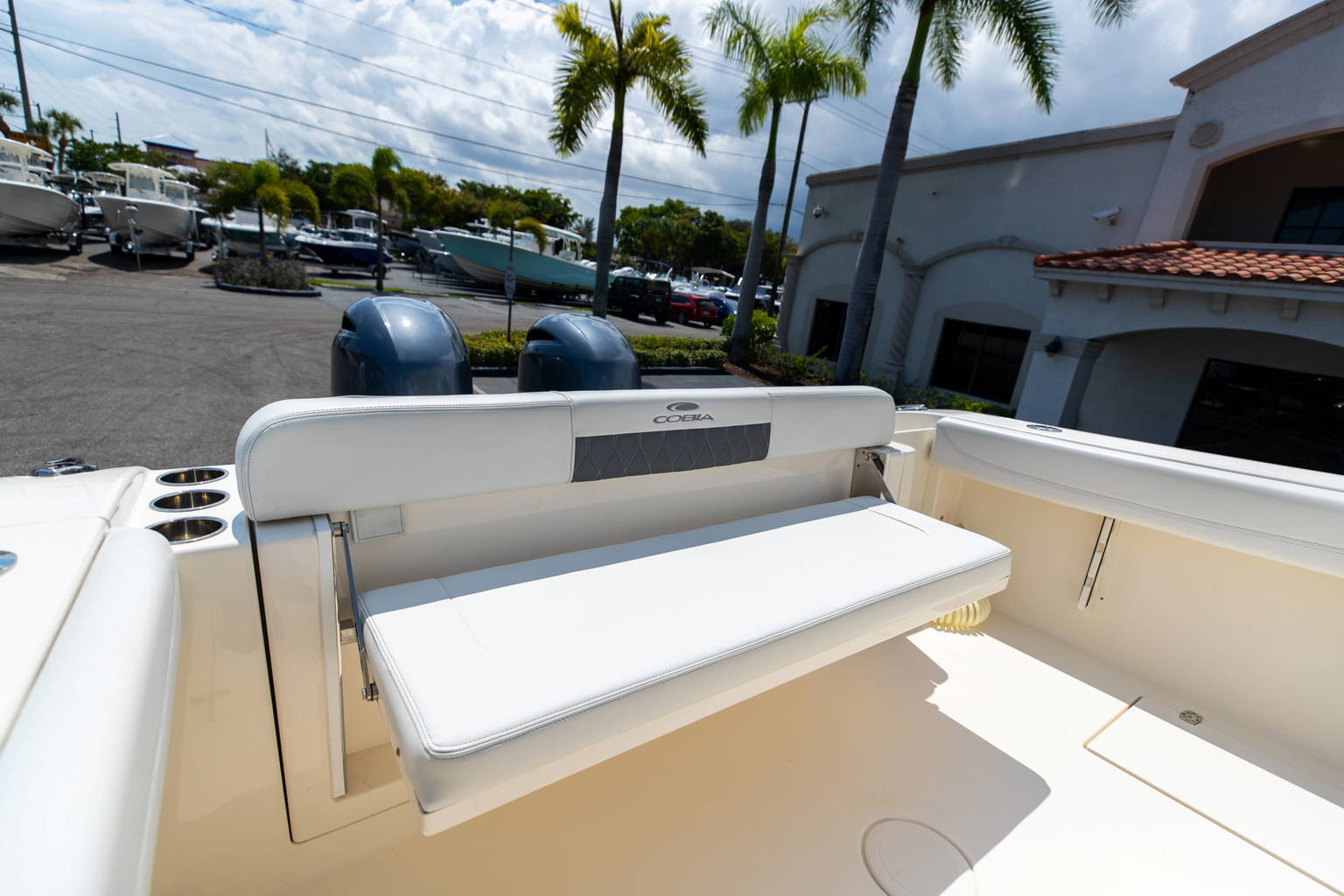 Used 2022 Cobia 280 CC #D020 image 16
