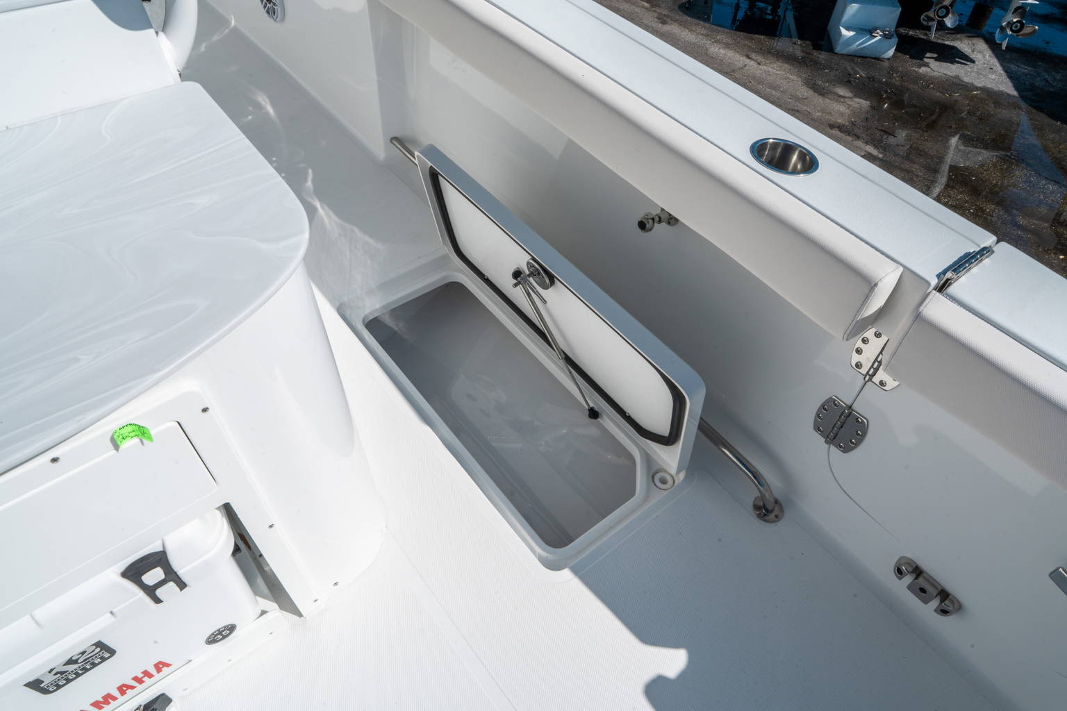 New 2026 Sea Hunt Ultra 305 CB #0008 image 14