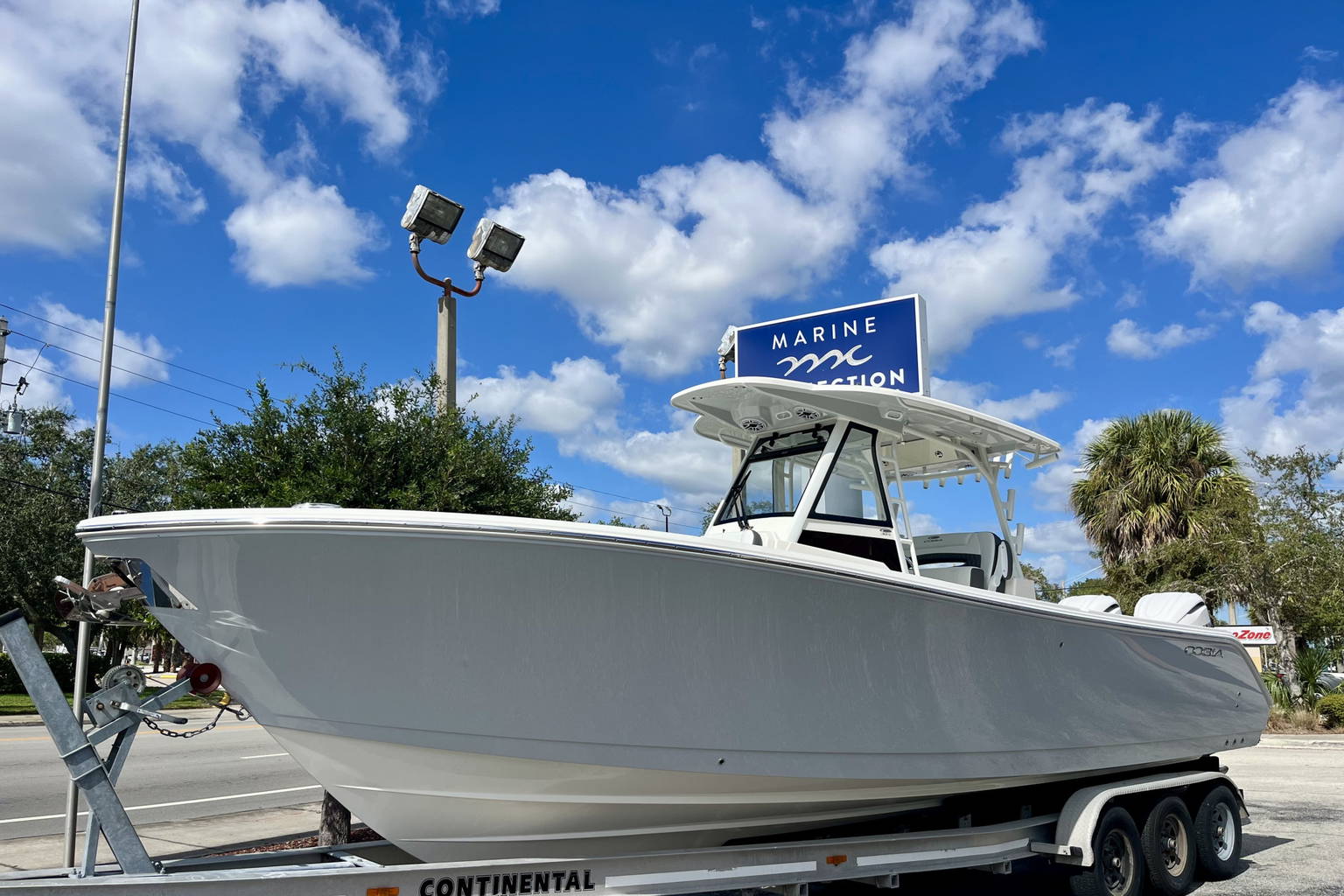 New 2026 Cobia 305 CC #L013 image 2