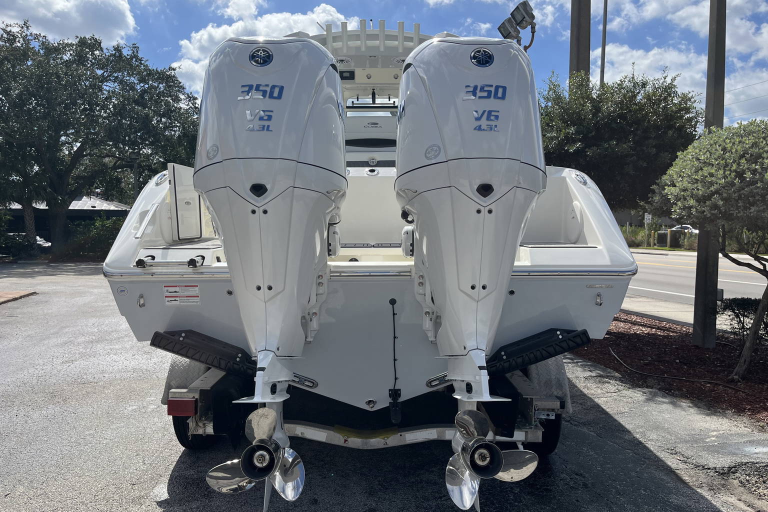 New 2026 Cobia 305 CC #L013 image 5