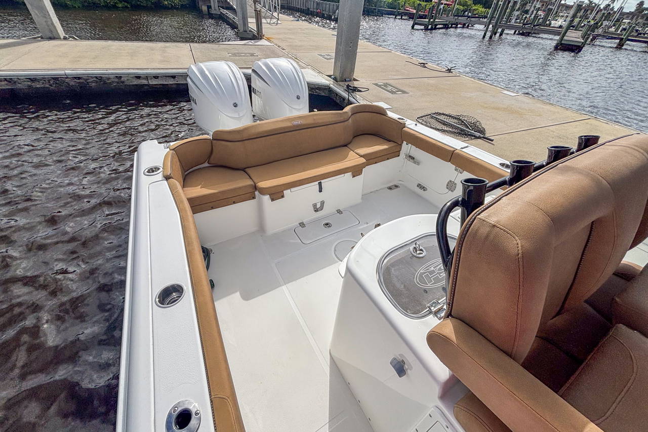 Alternative image of Sea Hunt 305 CC in Stuart, FL