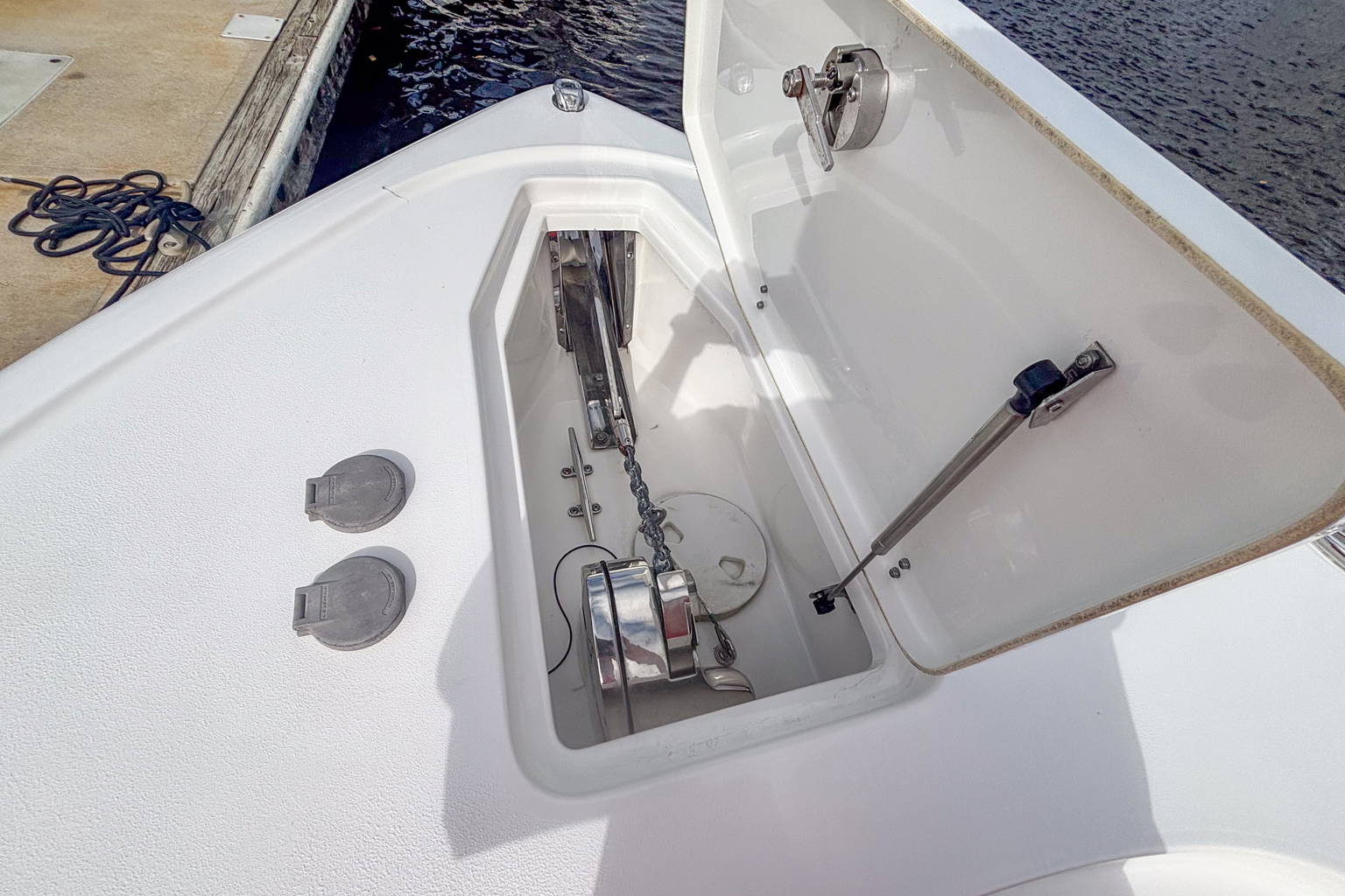 Used 2022 Sea Hunt 305 CC #0061 image 15