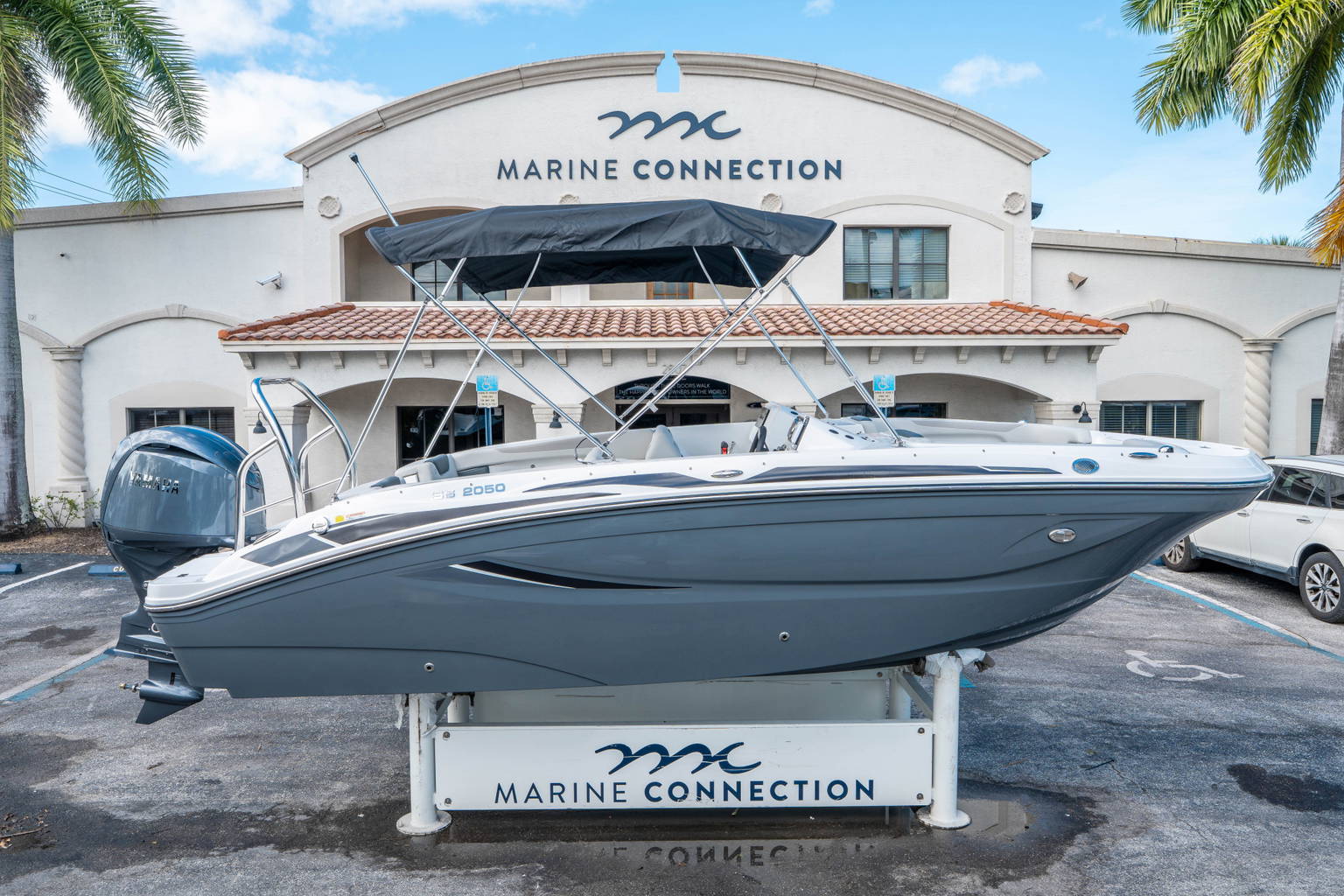 New 2026 Hurricane SunDeck 2050 OB #1049 image 1