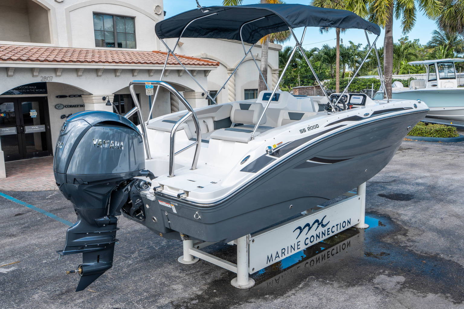 New 2026 Hurricane SunDeck 2050 OB #1049 image 2