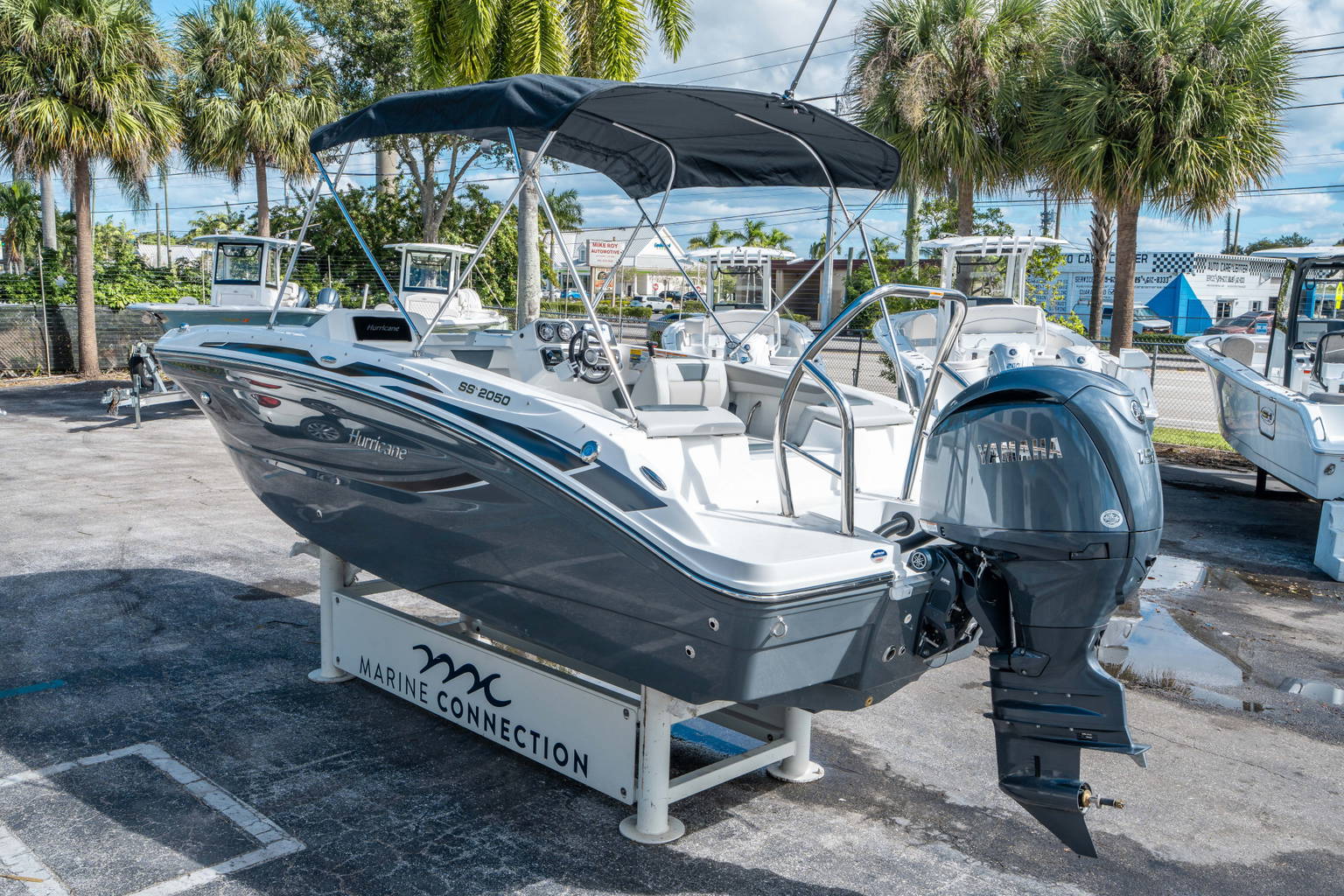 New 2026 Hurricane SunDeck 2050 OB #1049 image 4