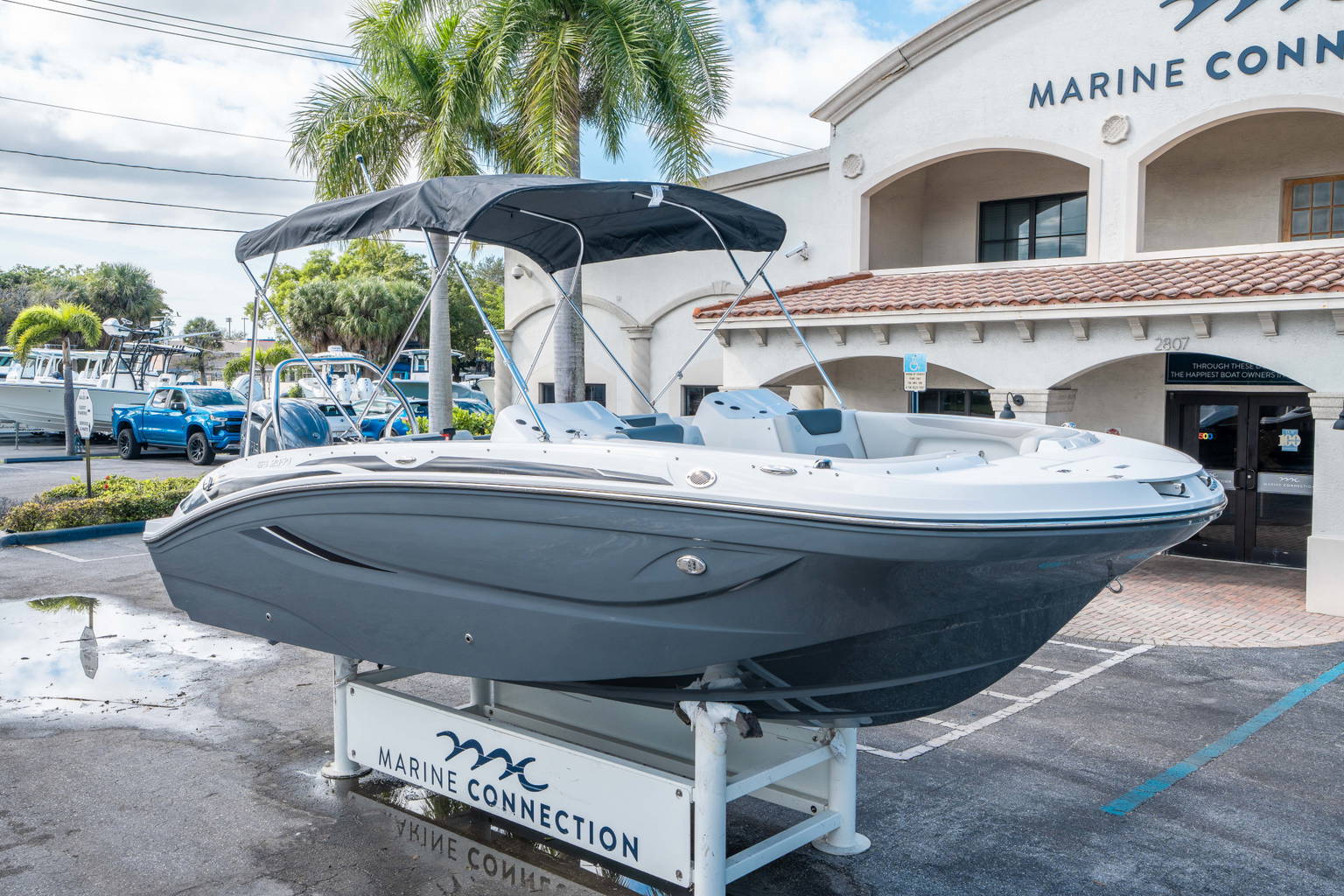 New 2026 Hurricane SunDeck 2050 OB #1049 image 8