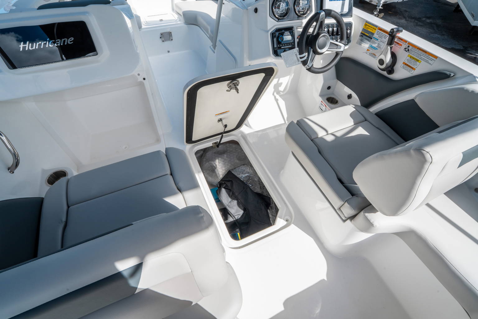 New 2026 Hurricane SunDeck 2050 OB #1049 image 17