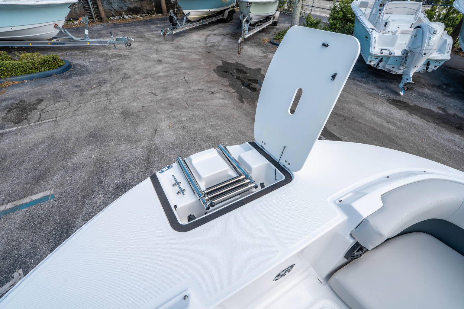 New 2026 Hurricane SunDeck 2050 OB #1049 image 22