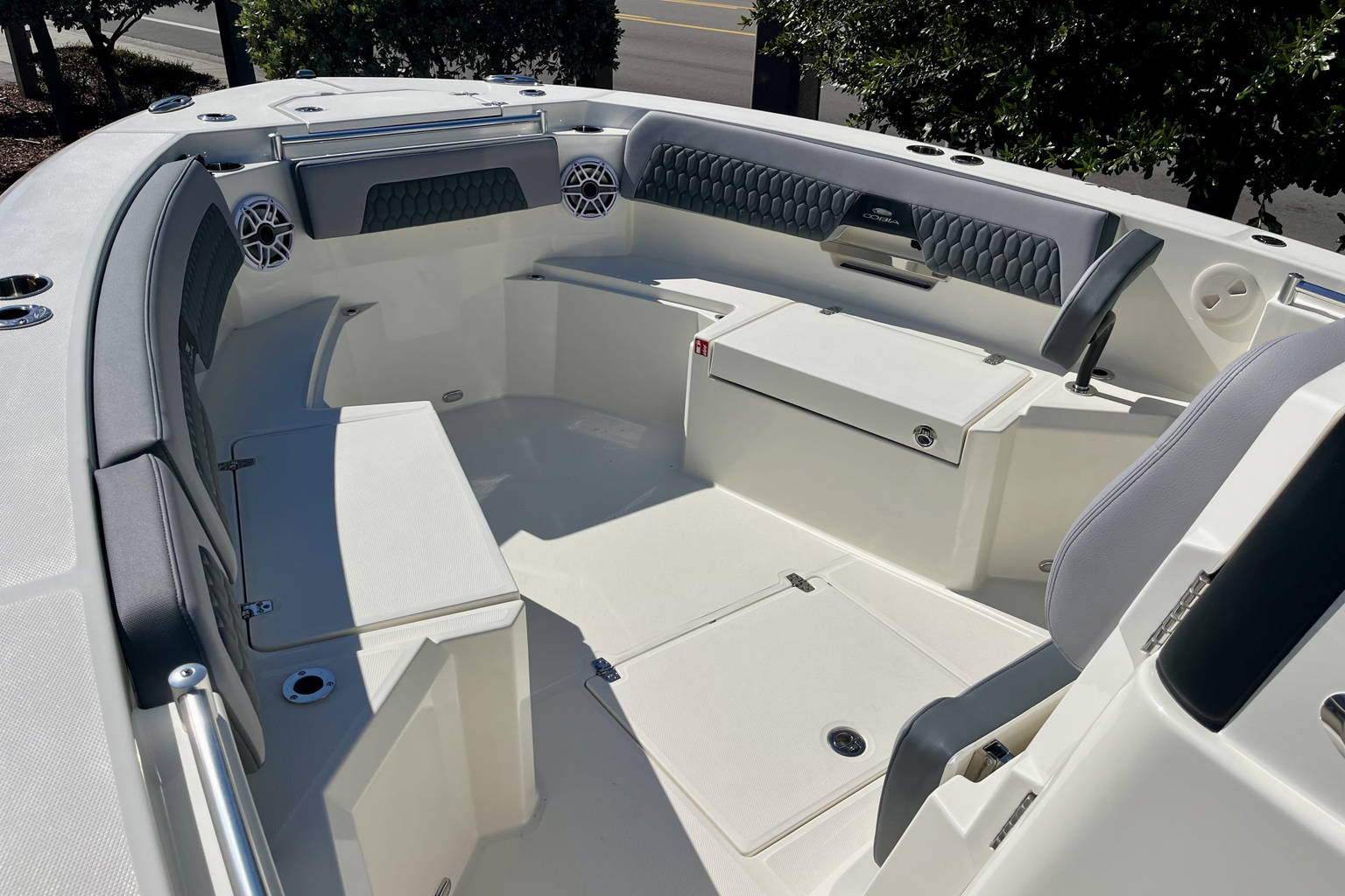 New 2026 Cobia 285 CC Open #K008 image 16