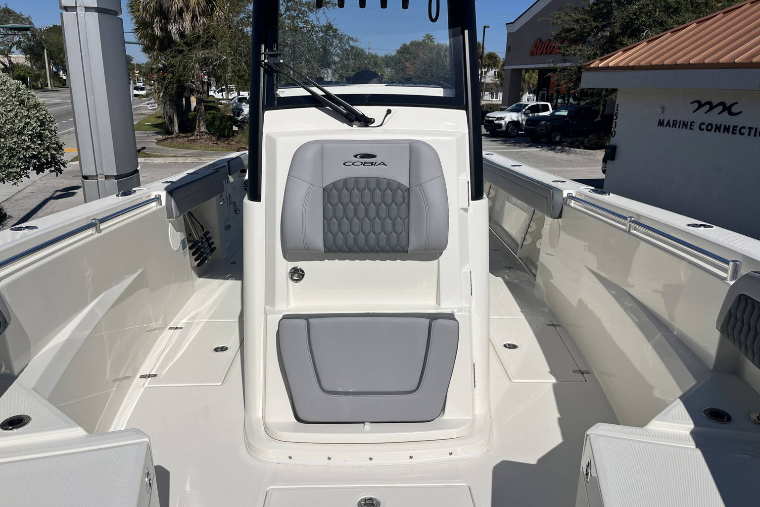 New 2026 Cobia 285 CC Open #K008 image 19