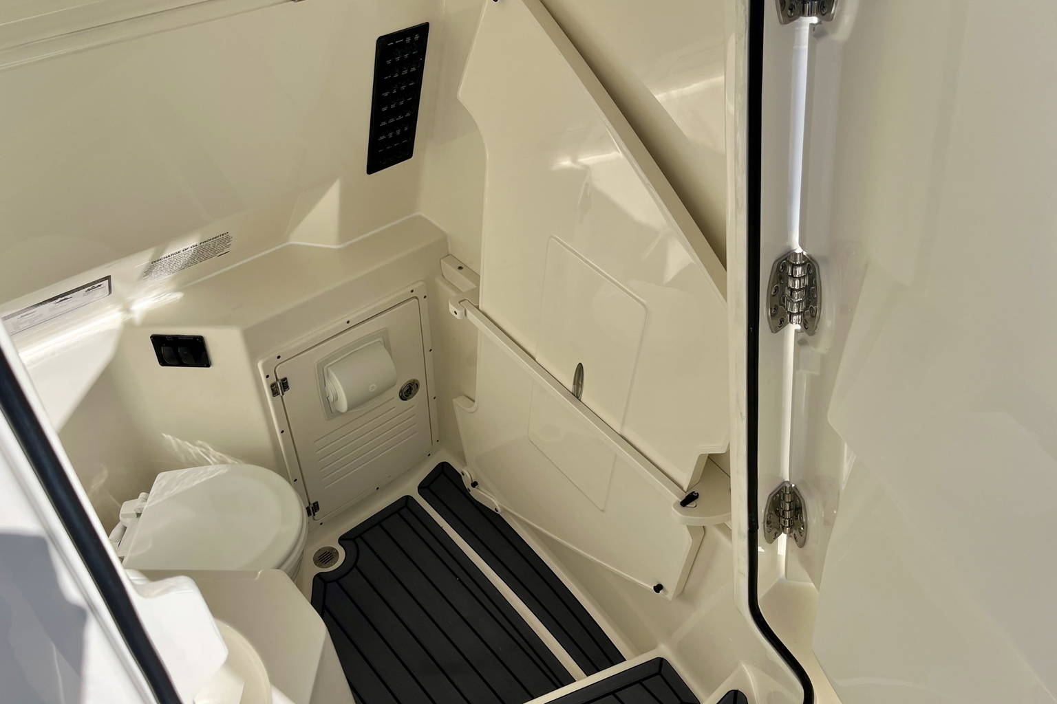 New 2026 Cobia 285 CC Open #K008 image 21