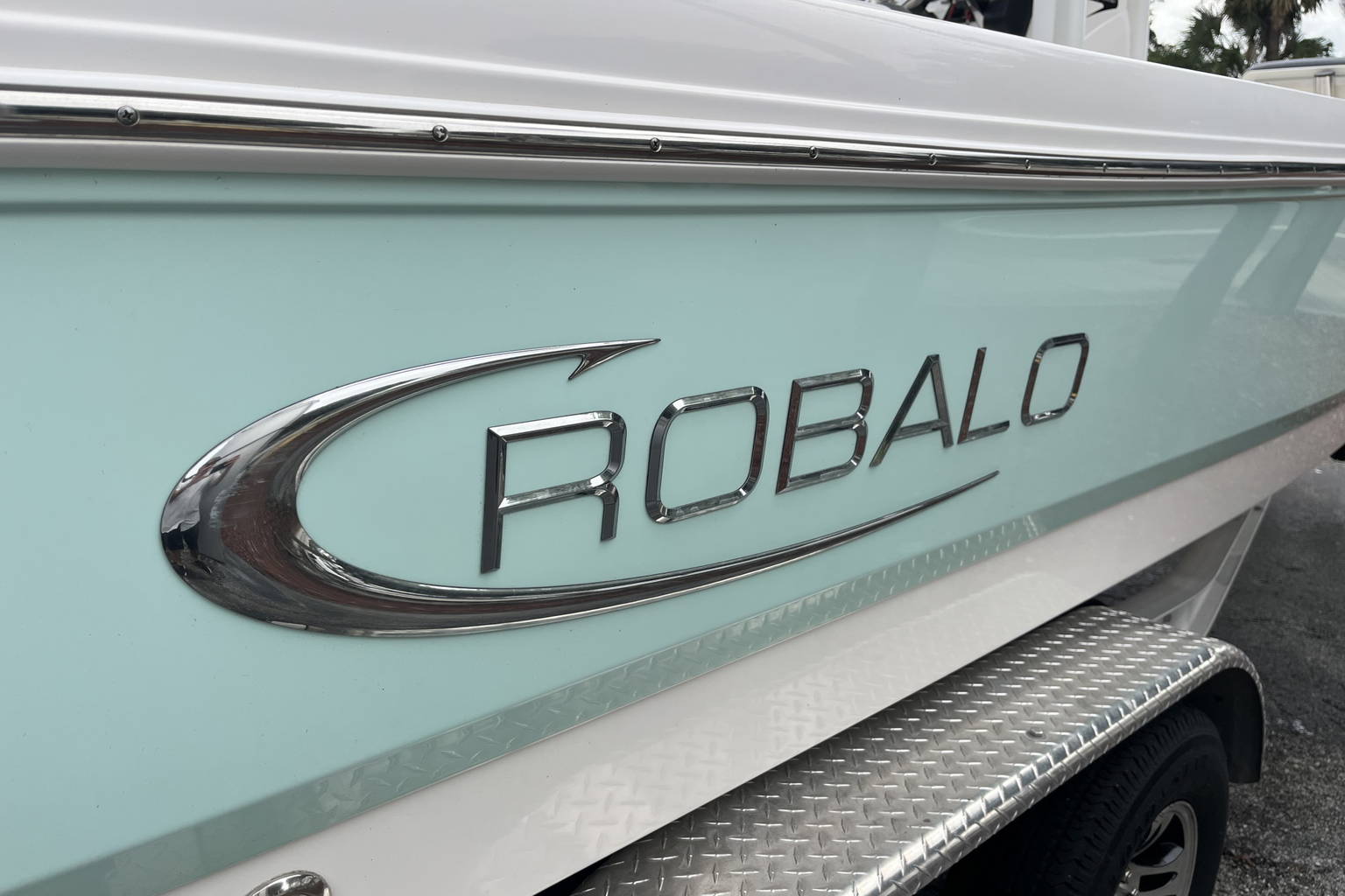 Used 2020 Robalo 226 Cayman #0195 image 8