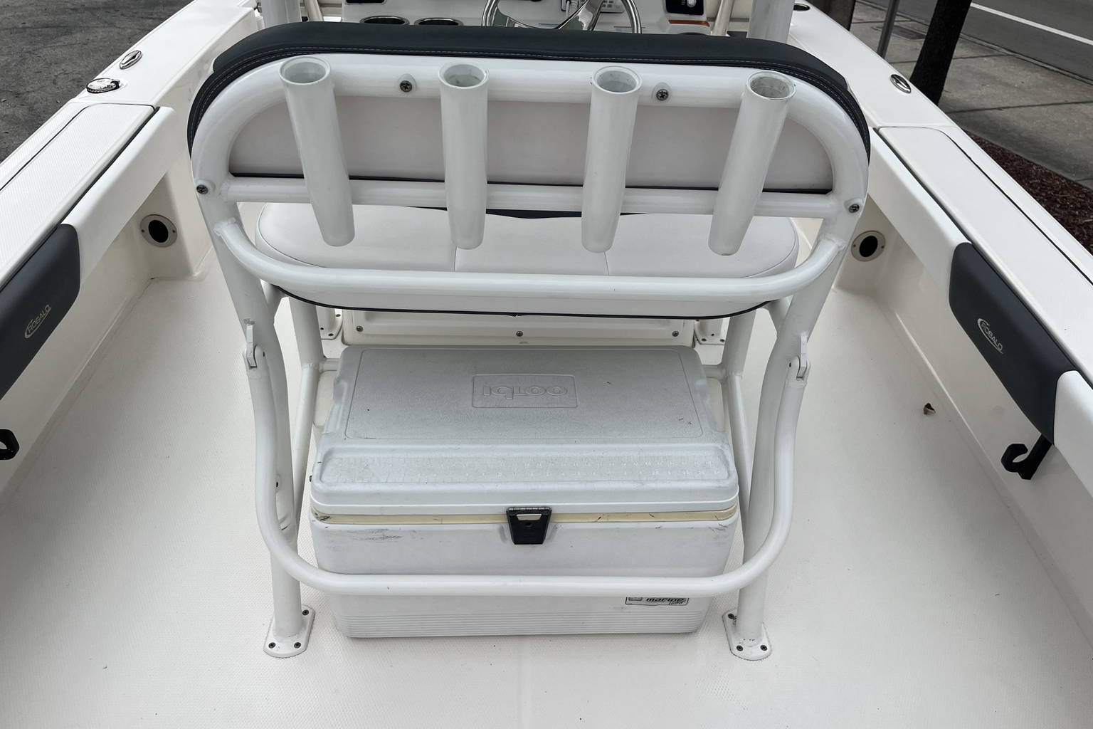 Used 2020 Robalo 226 Cayman #0195 image 11