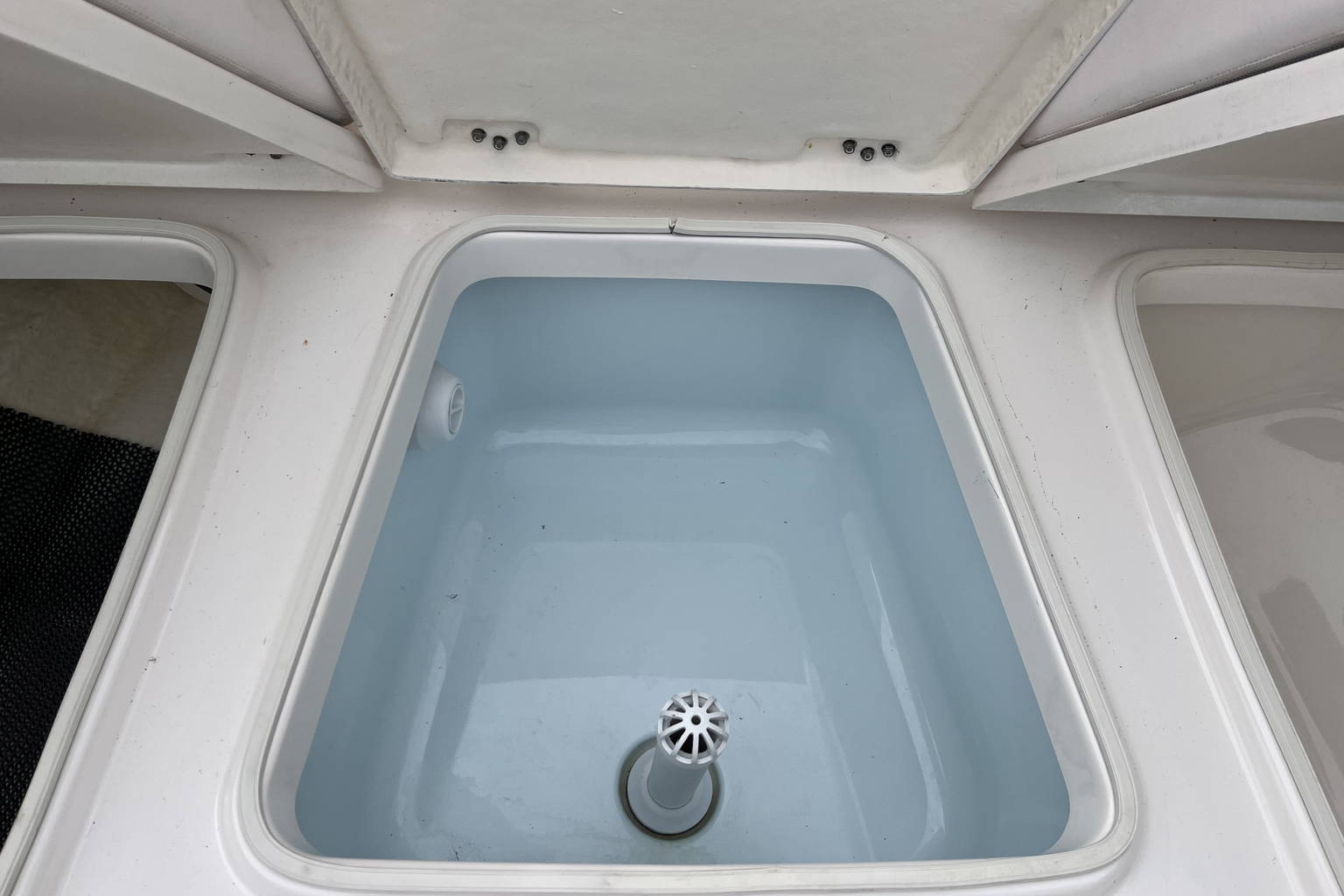 Used 2020 Robalo 226 Cayman #0195 image 20