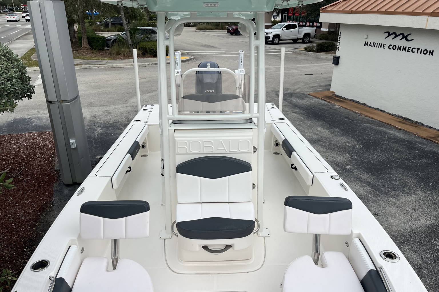 Used 2020 Robalo 226 Cayman #0195 image 22